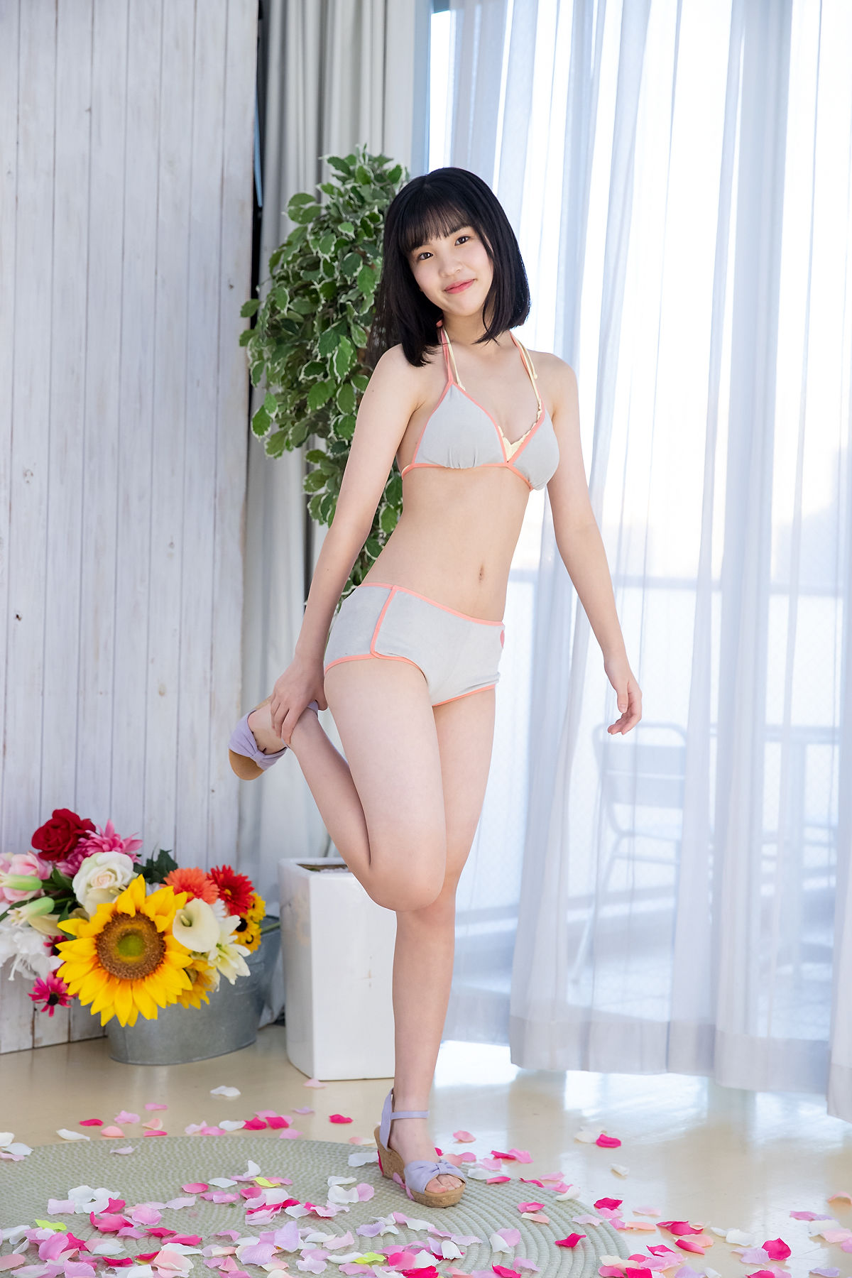[Minisuka.tv] Ami Manabe 眞辺あみ - Fresh-idol Gallery 42