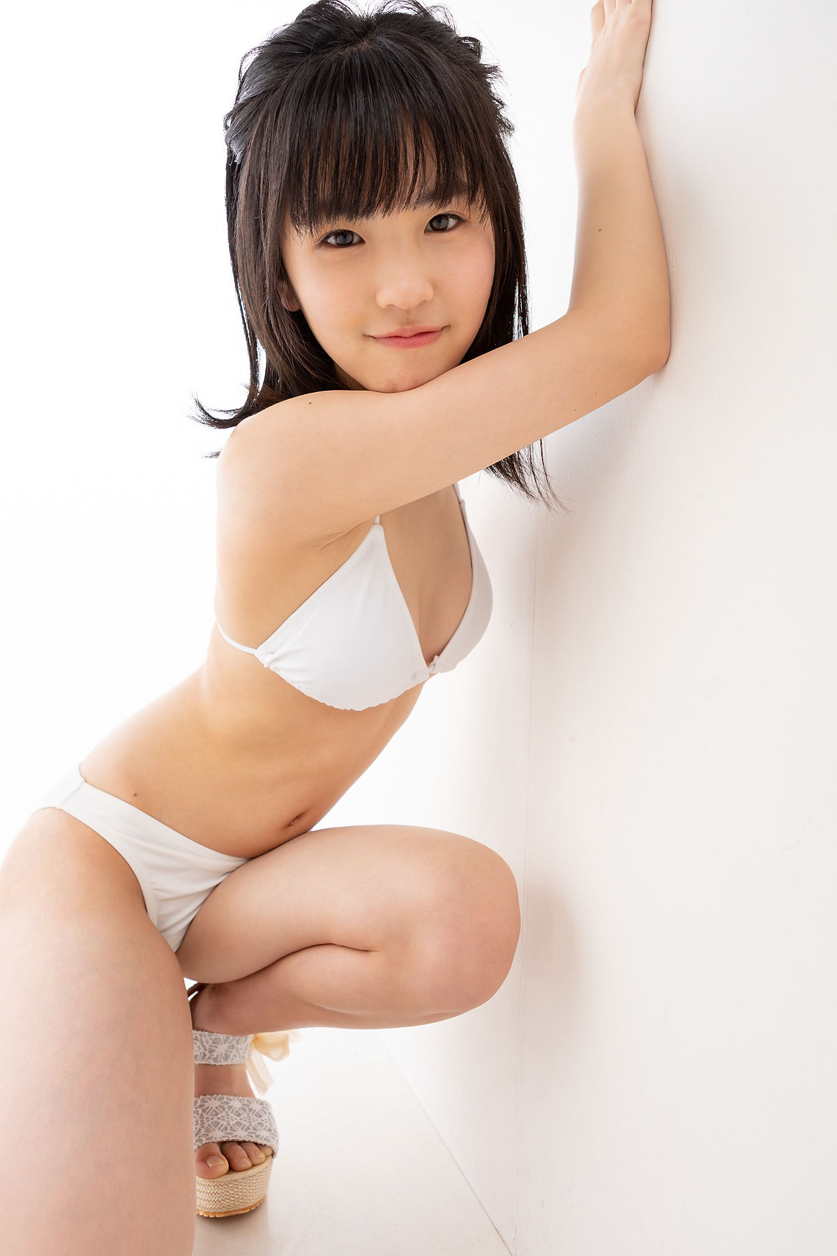 [Minisuka.tv] Ami Manabe 眞辺あみ - Fresh-idol Gallery 64