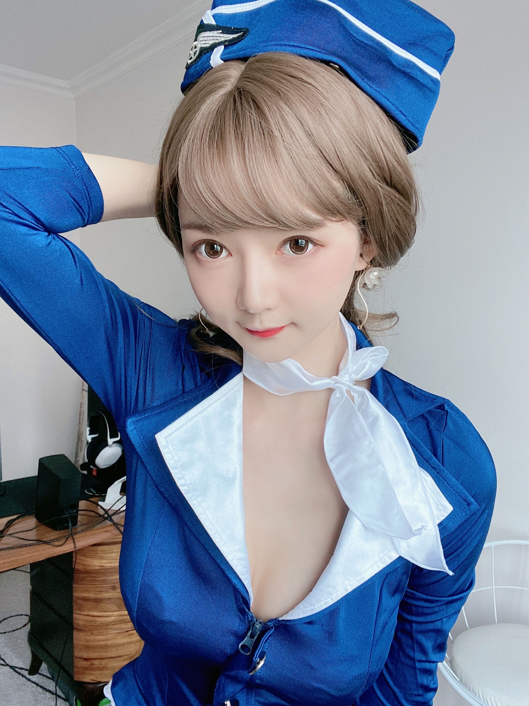 [福利COS] 51酱 - 蓝色制服装
