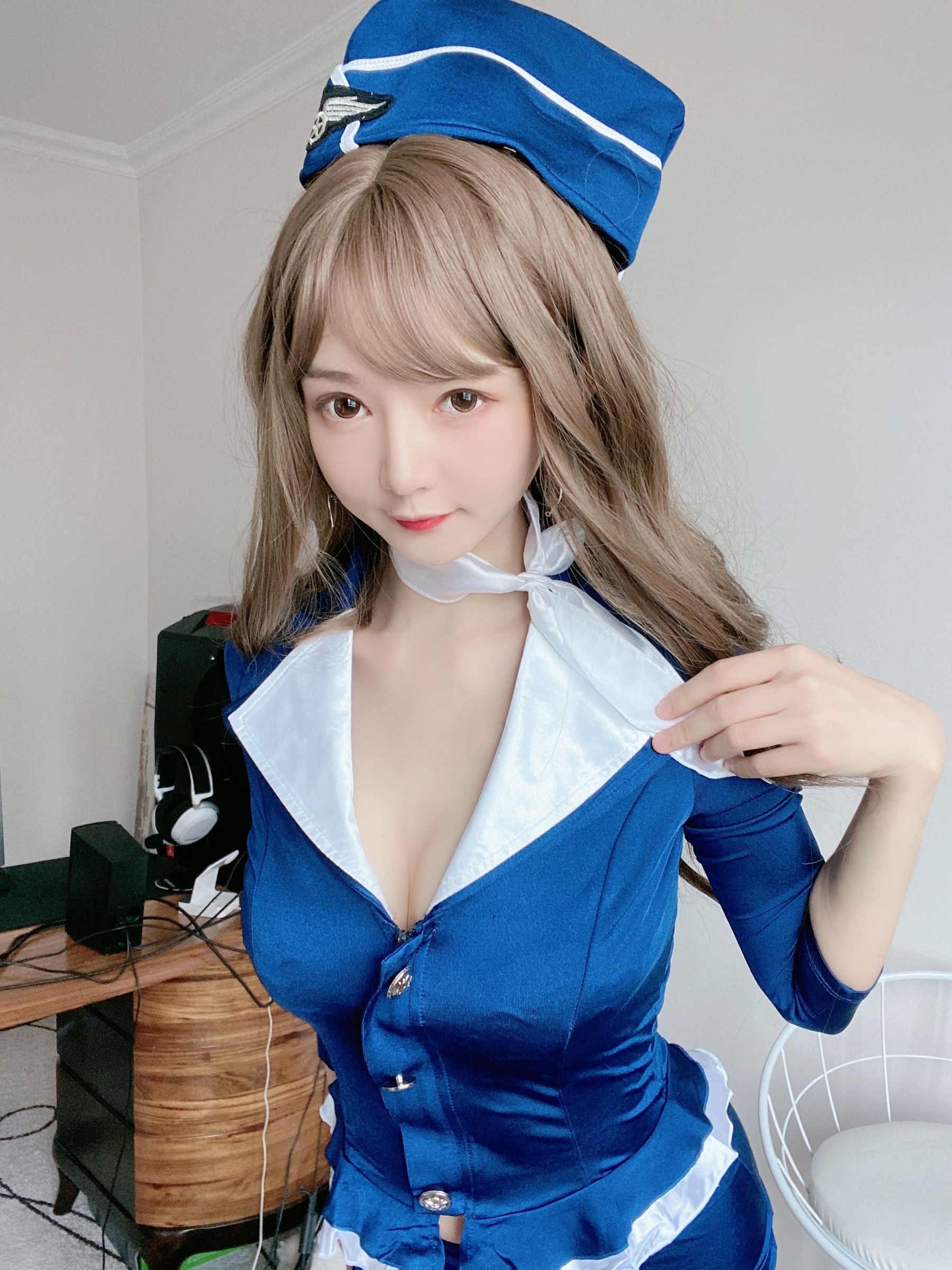 [福利COS] 51酱 - 蓝色制服装