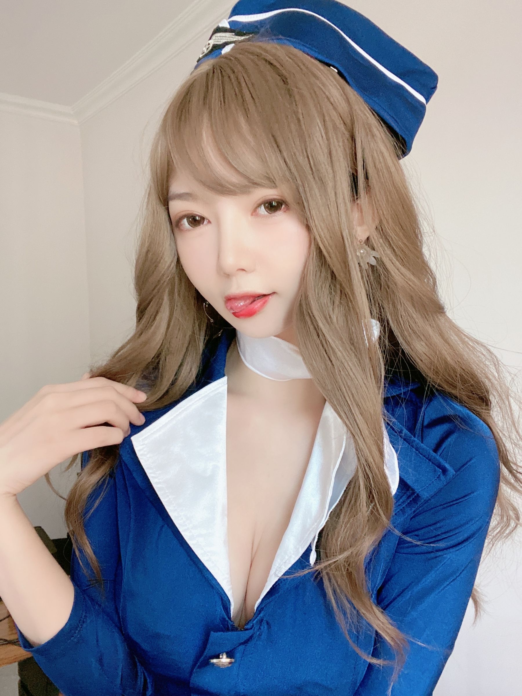 [福利COS] 51酱 - 蓝色制服装