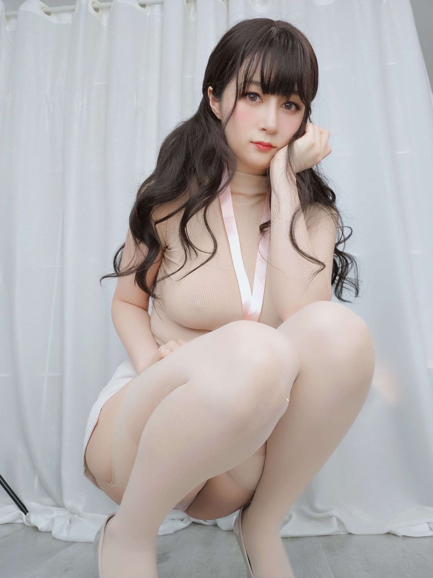 [福利COS] Coser小姐姐白银 - 仕事中の後輩