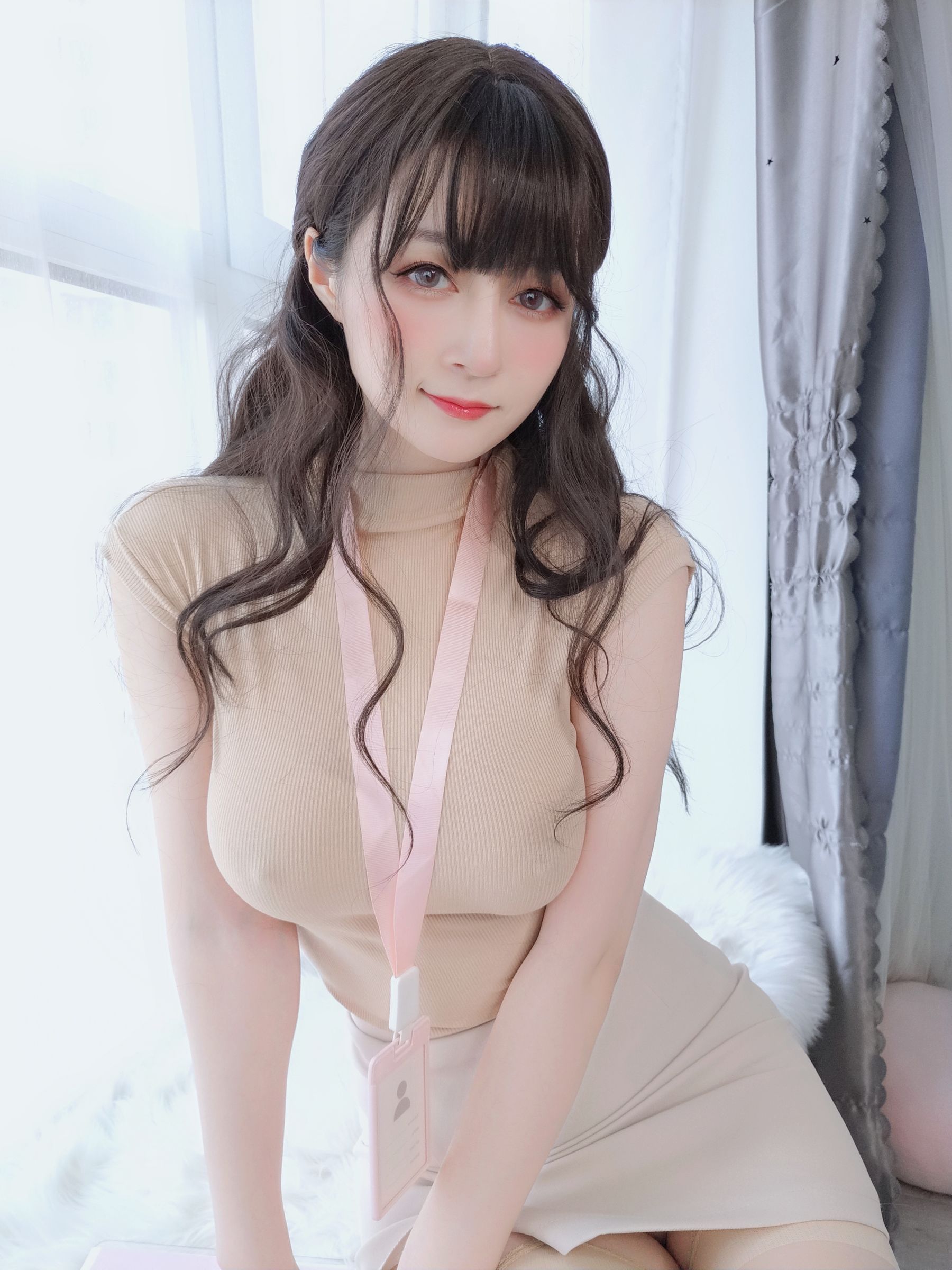[福利COS] Coser小姐姐白银 - 会社の後輩