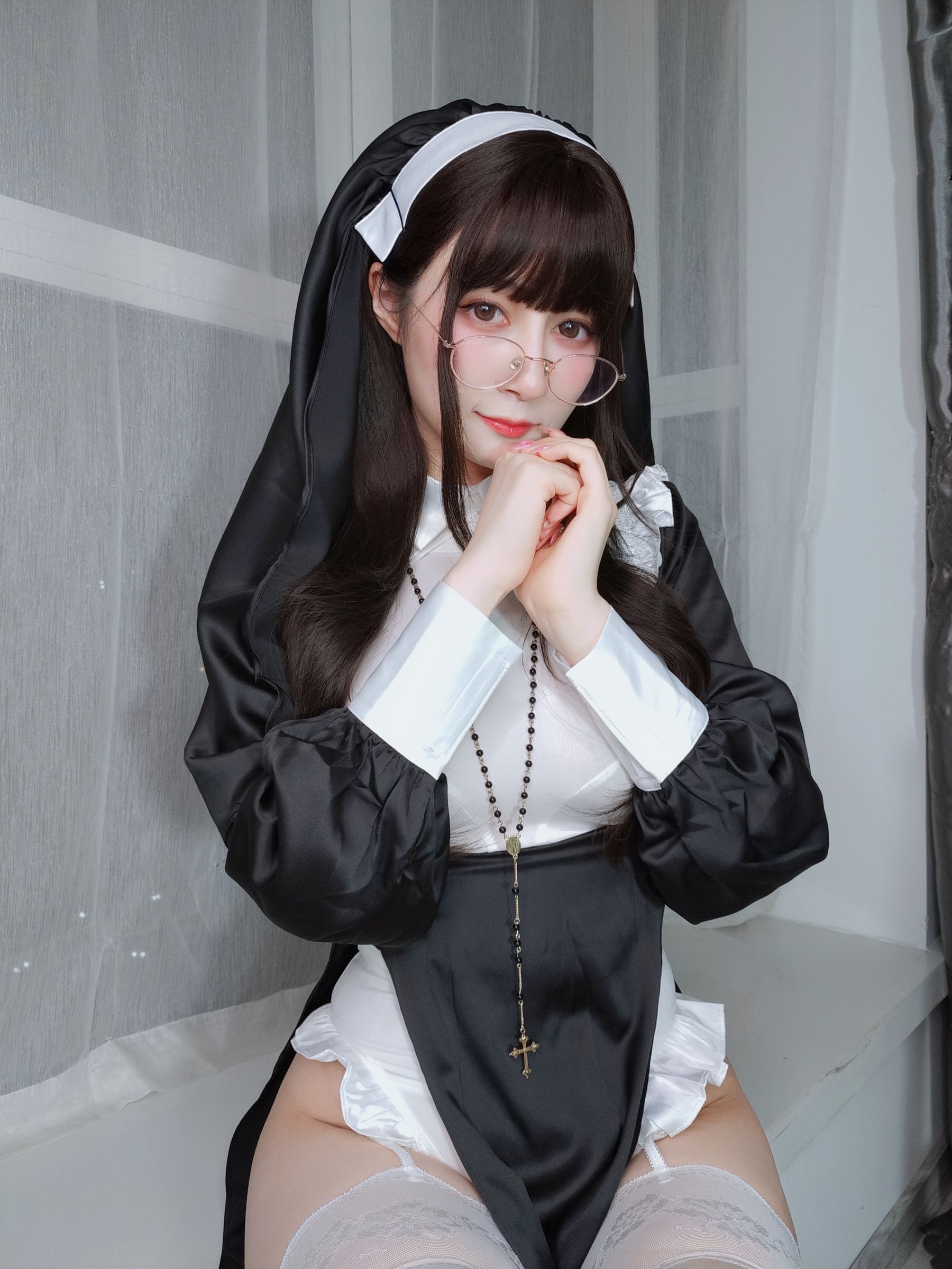 [福利COS] Coser小姐姐白银 - 修女