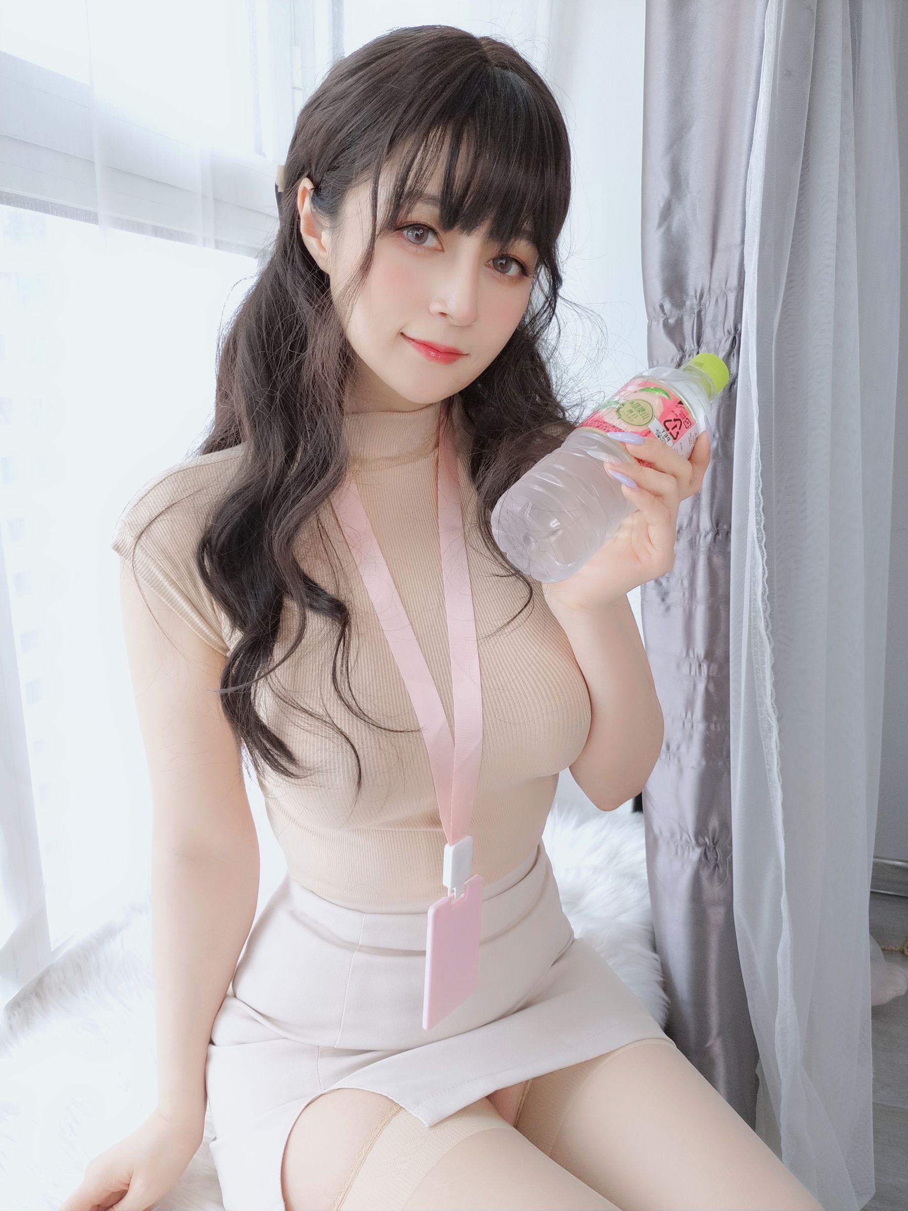 [福利COS] Coser小姐姐白银 - 水を飲みますか、先輩