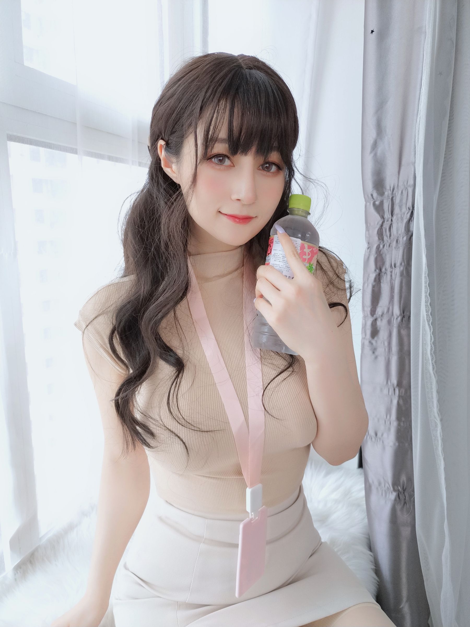 [福利COS] Coser小姐姐白银 - 水を飲みますか、先輩