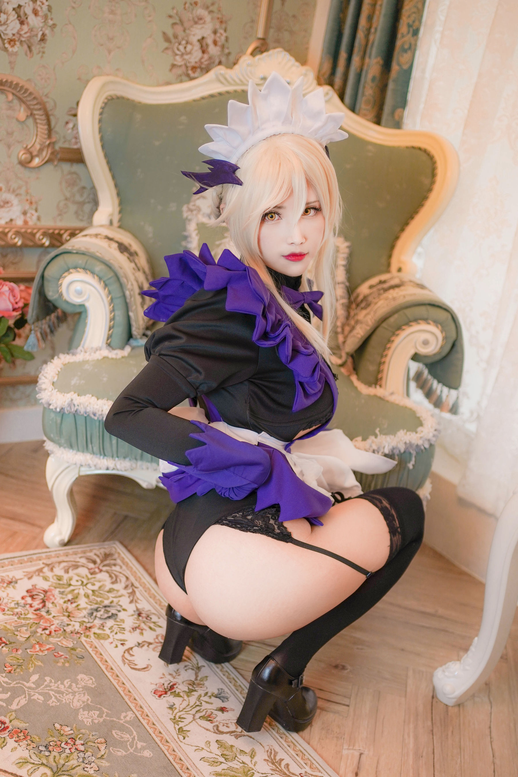 [福利COS] Coser萱-KaYa - 泳装阿尔托莉雅女仆