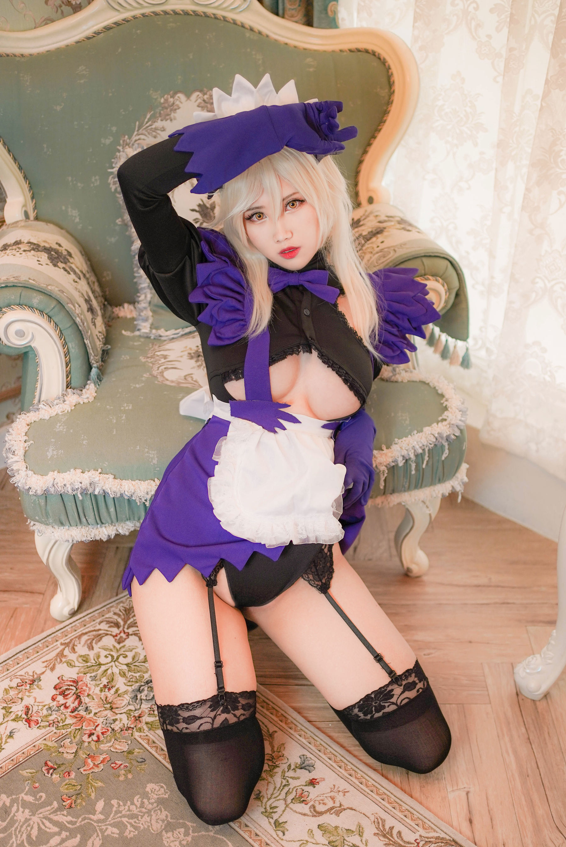 [福利COS] Coser萱-KaYa - 泳装阿尔托莉雅女仆