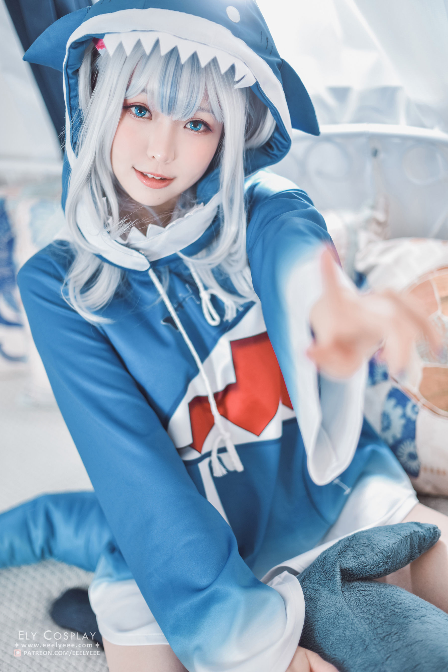 [福利COS] Ely_eee(ElyEE子) - 噶呜・古拉(小鲨鲨)