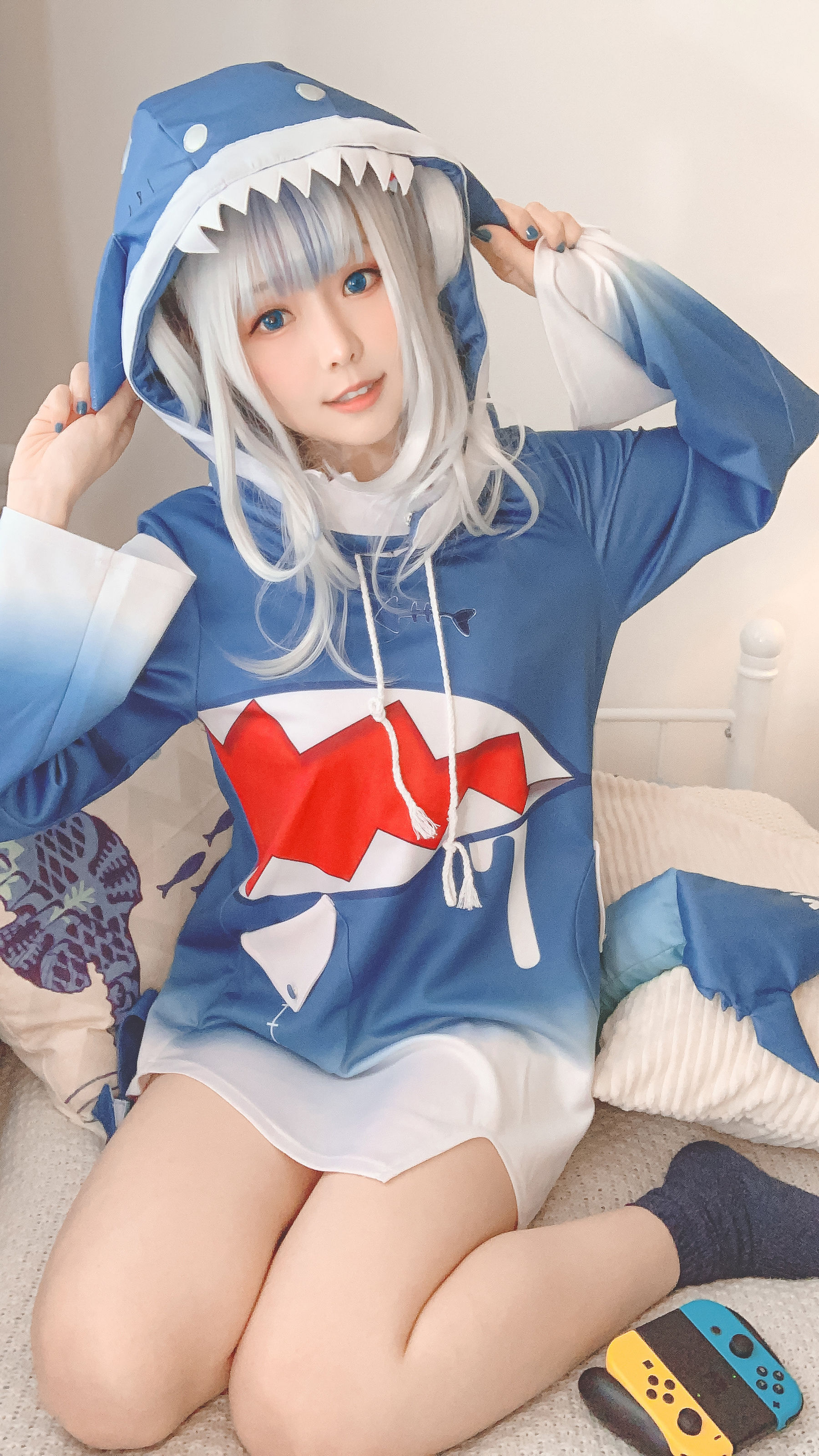 [福利COS] Ely_eee(ElyEE子) - 噶呜・古拉(小鲨鲨)