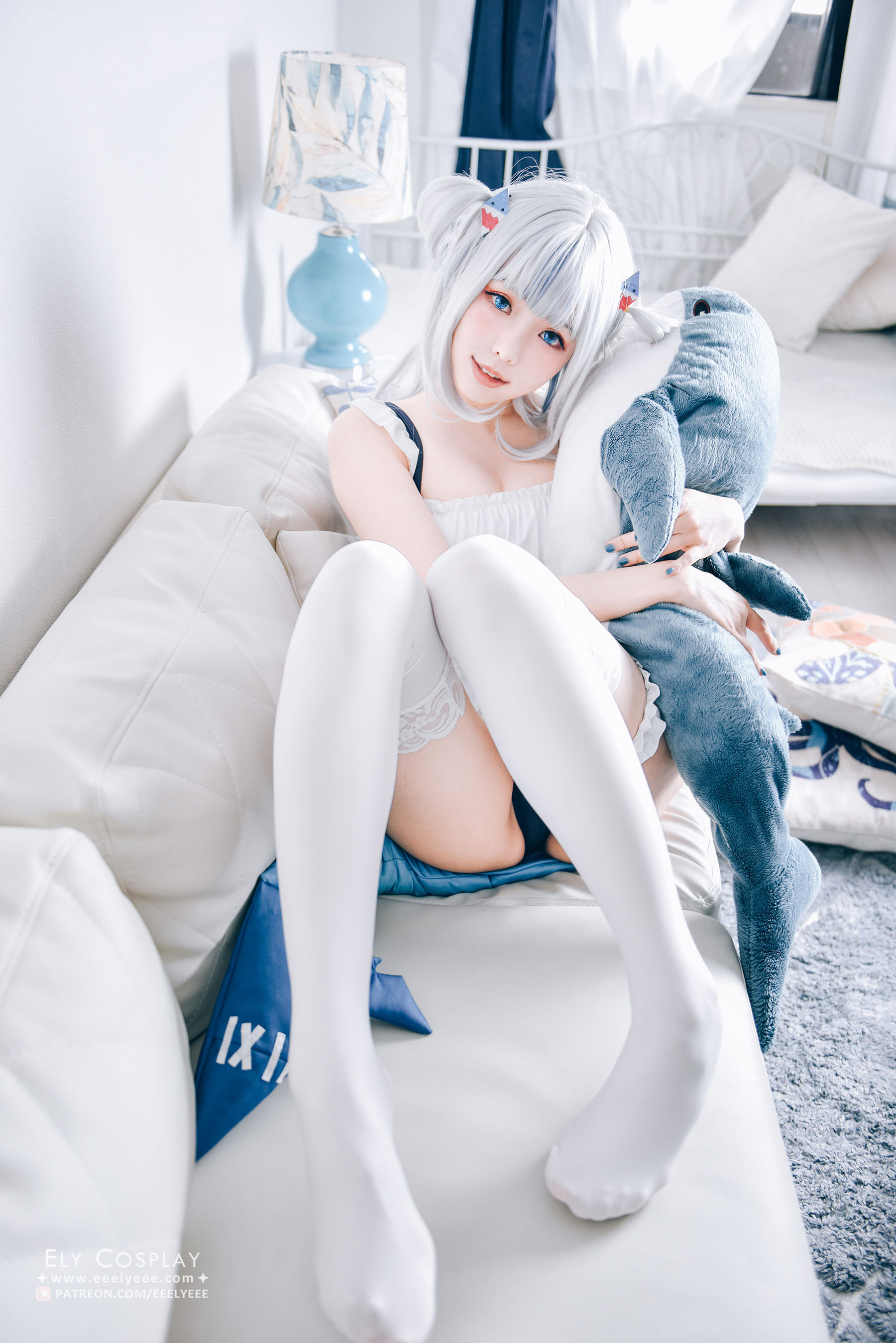 [福利COS] Ely_eee(ElyEE子) - 噶呜・古拉(小鲨鲨) 泳装