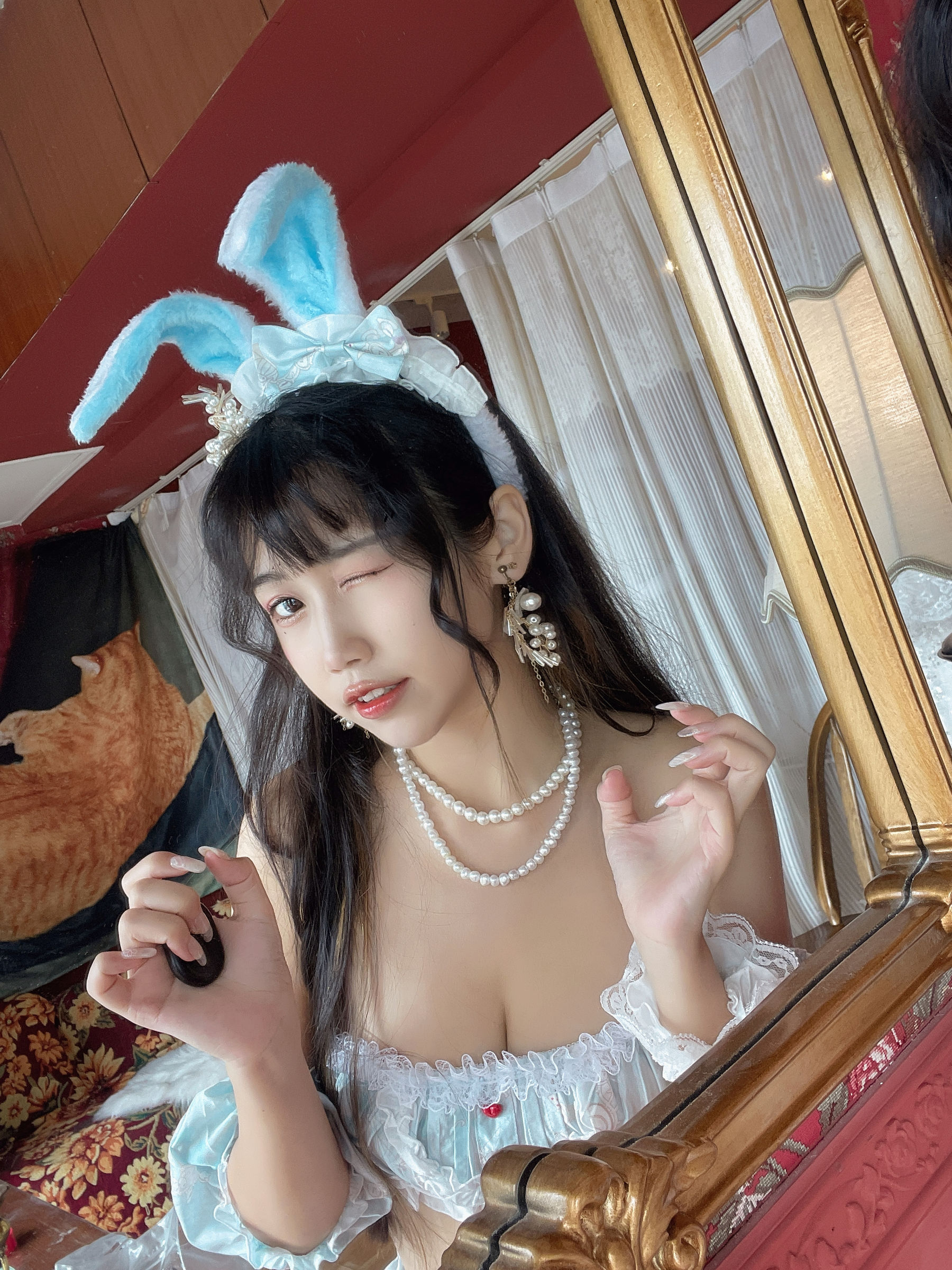 [福利COS] 微博人气Coser不呆猫 - 兔子女友