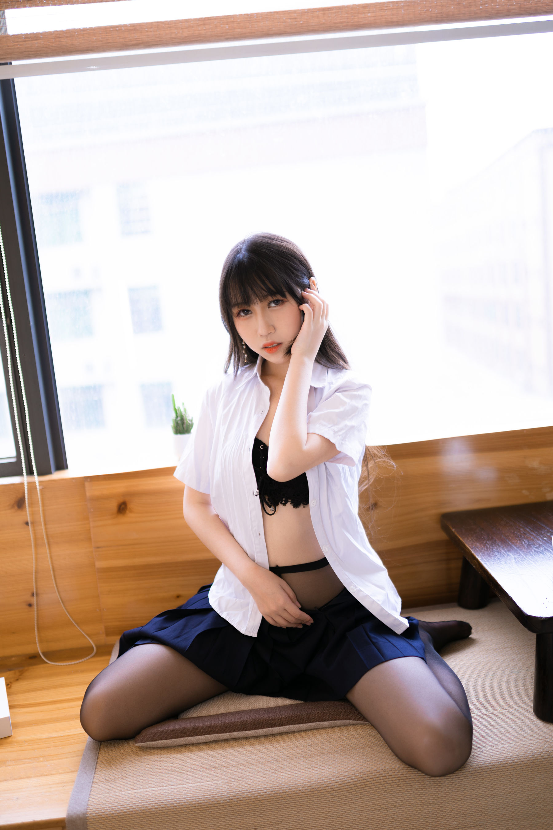 [福利COS] 微博人气Coser不呆猫 - 校服JK