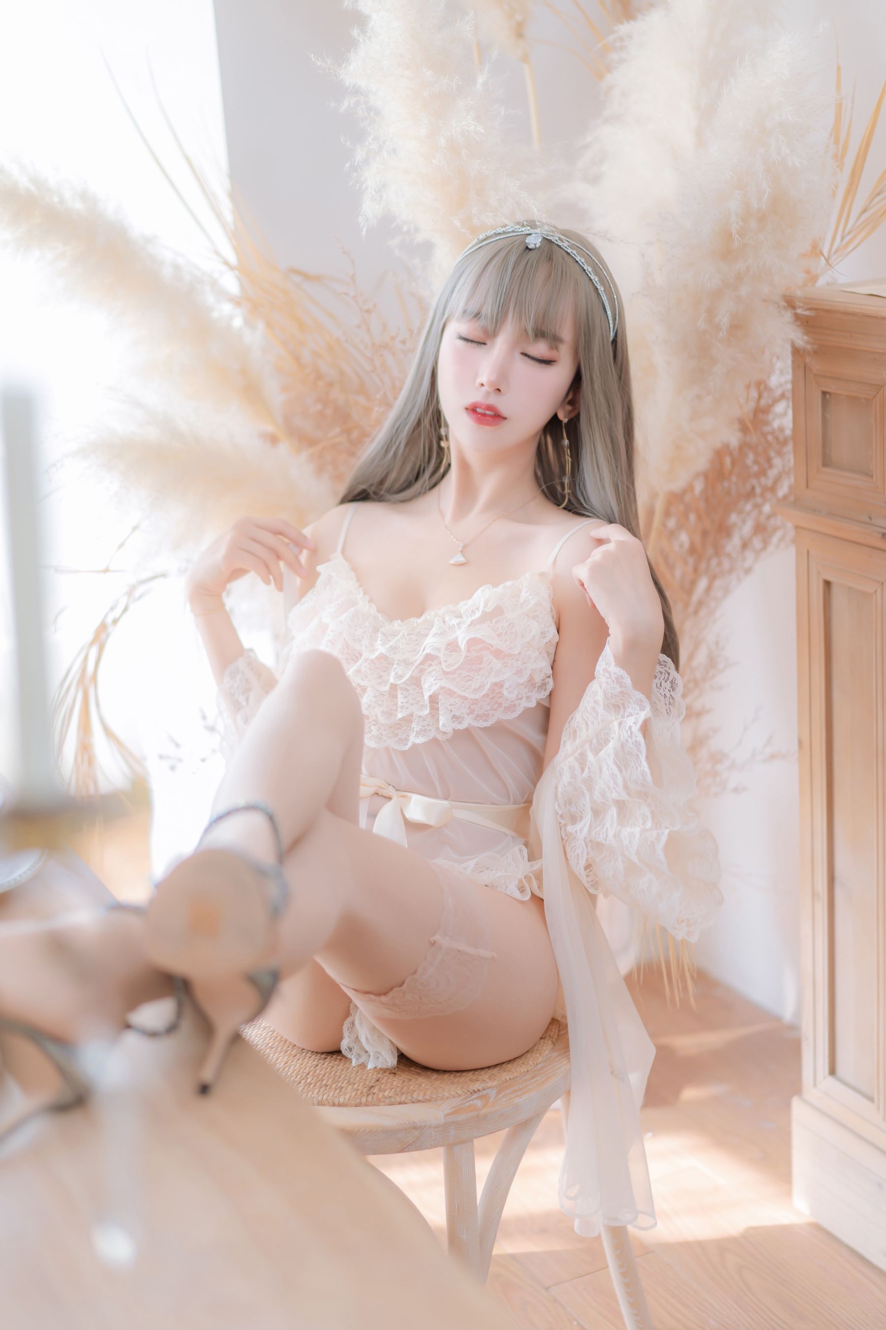[福利COS] 斗鱼米线线sama写真 - 凡尔赛公主