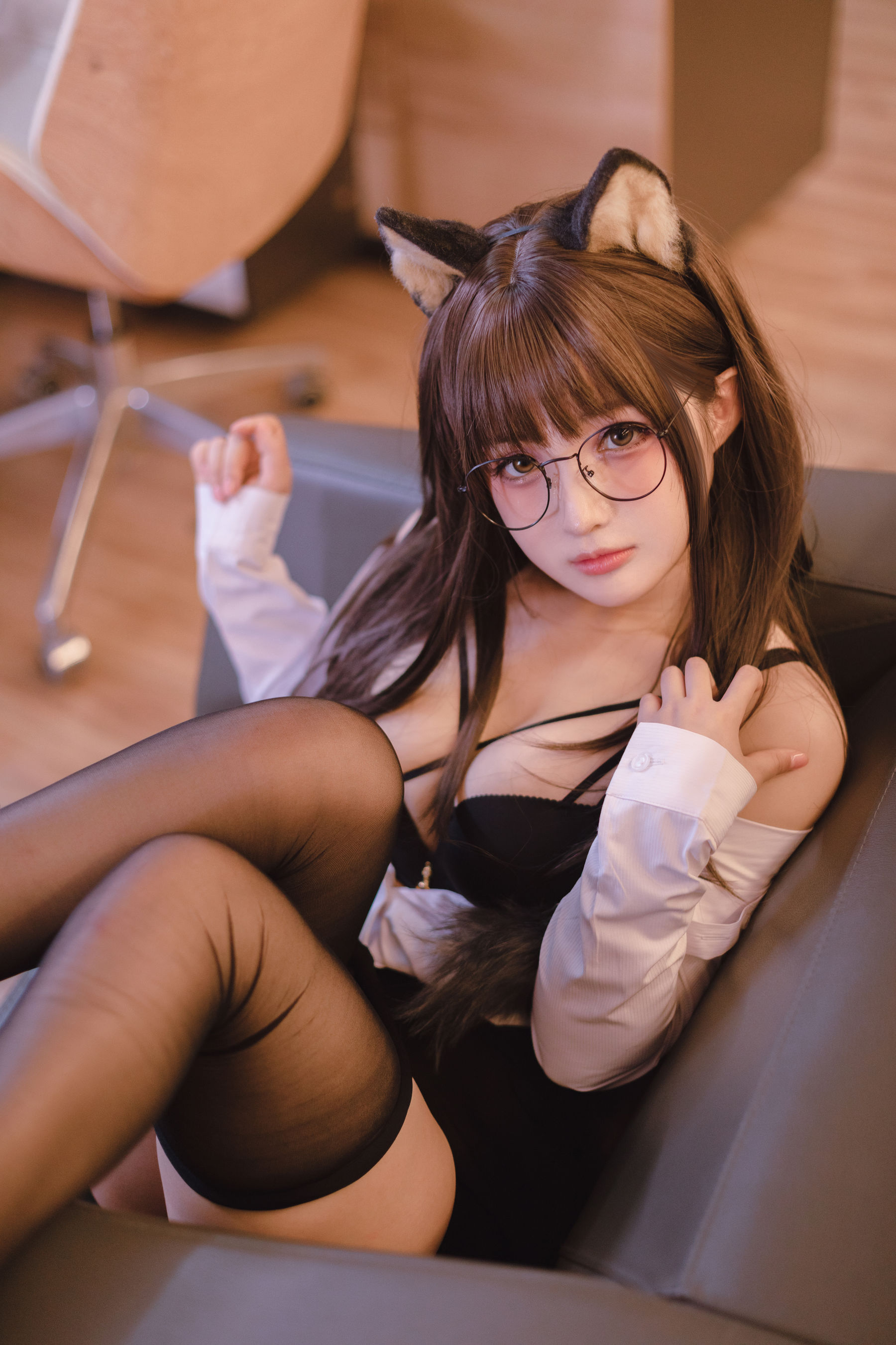 [福利COS] 桜井宁宁 - 柴犬OL