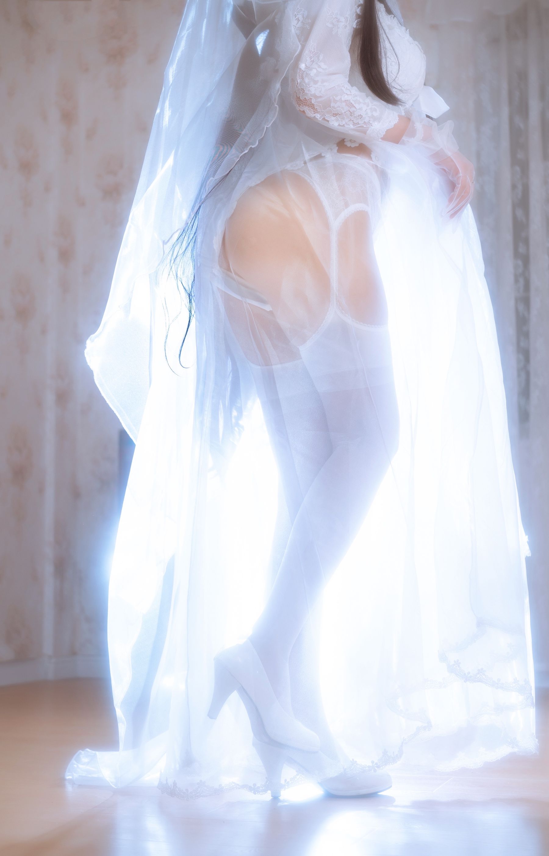 [福利COS] 白嫩美少女鬼畜瑶 - 婚纱