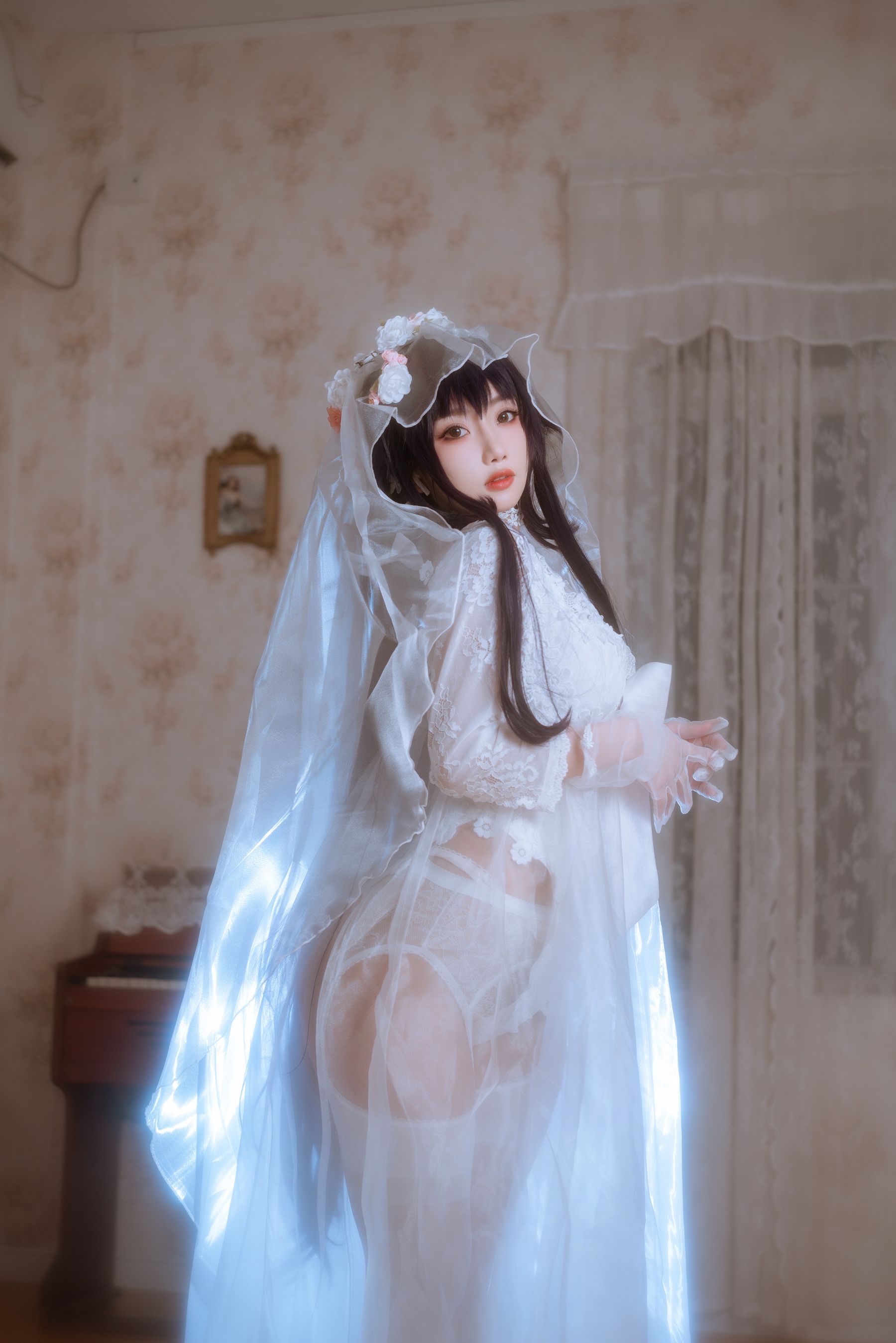 [福利COS] 白嫩美少女鬼畜瑶 - 婚纱