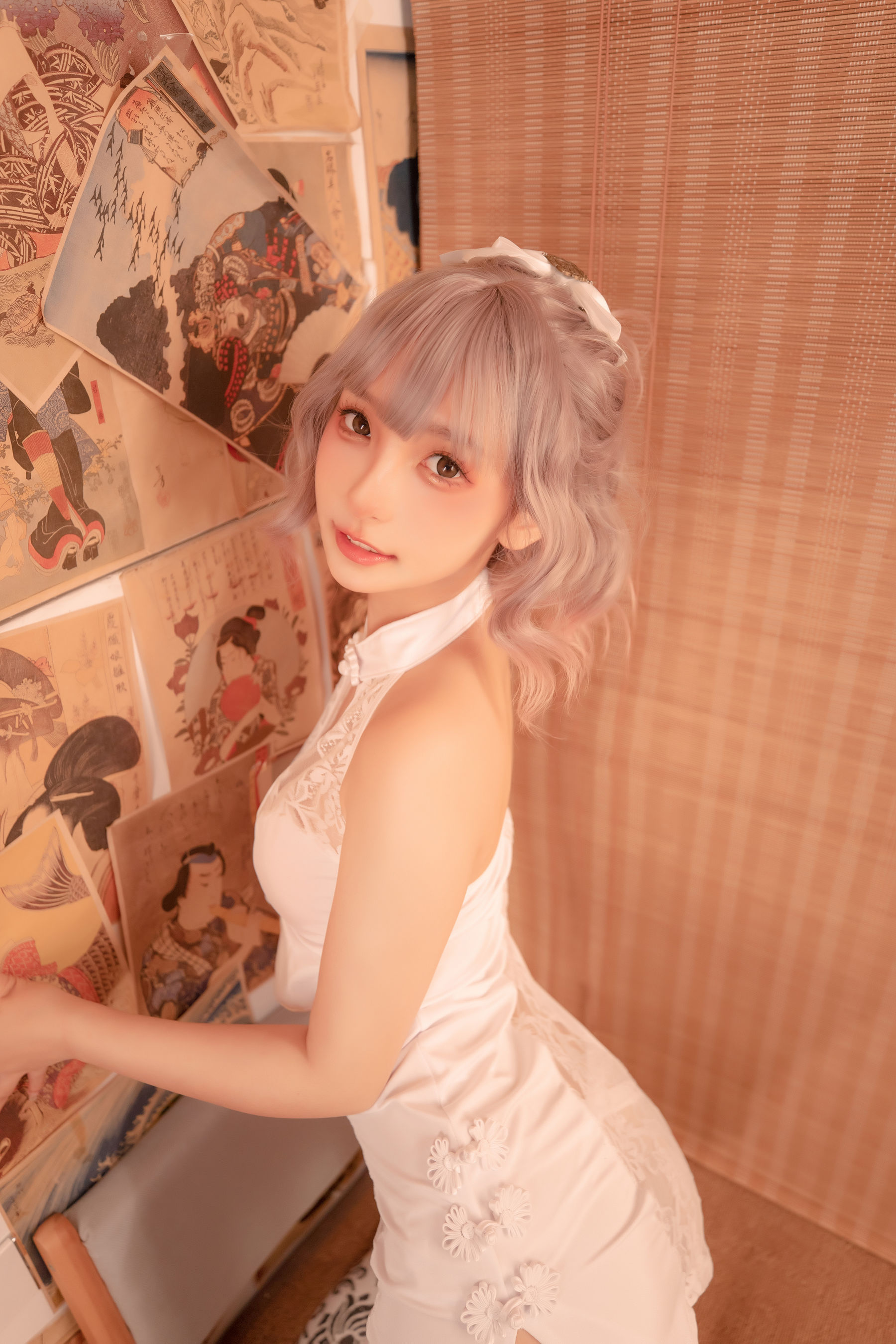 [福利COS] 神楽坂真冬 白旗袍