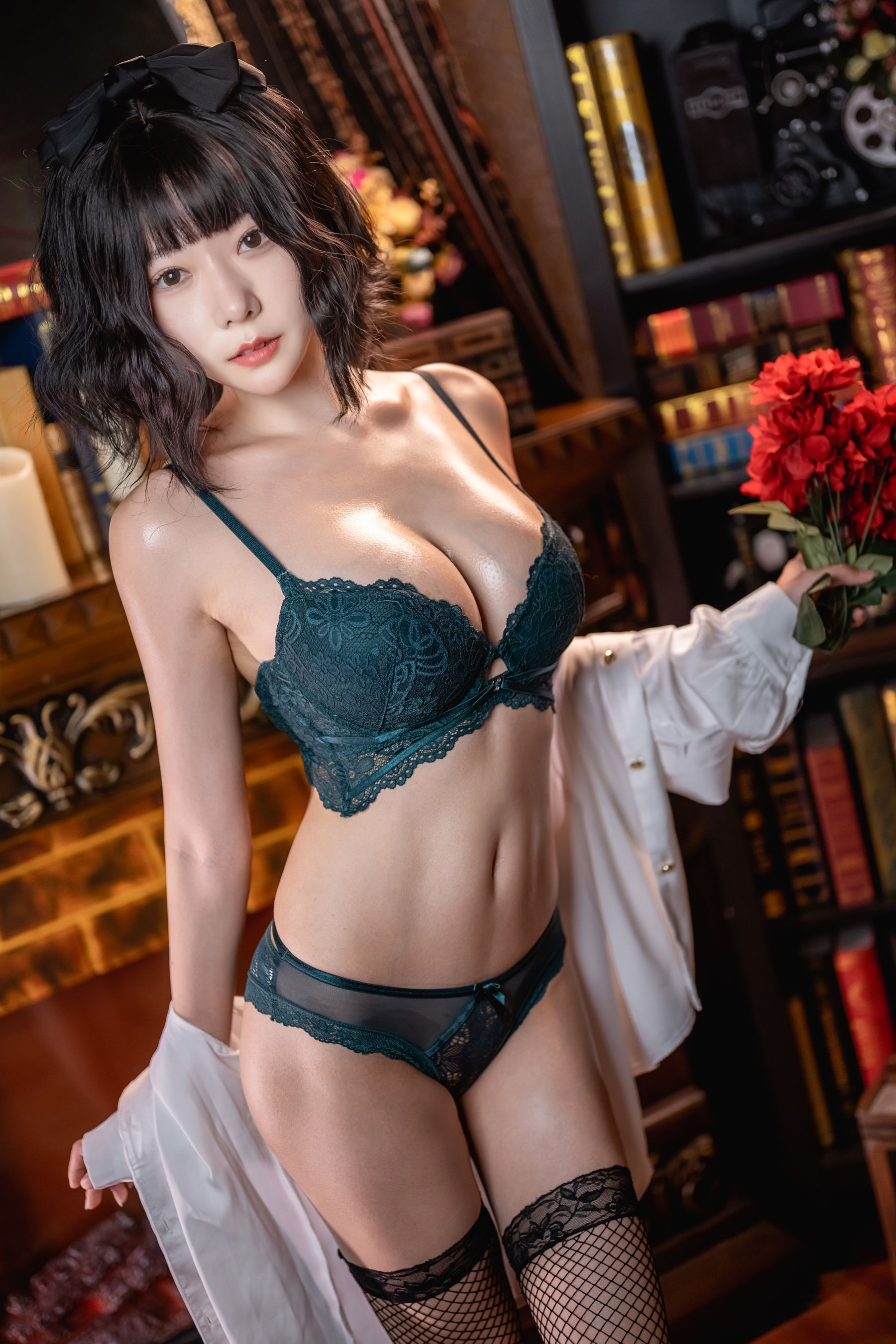 [福利COS] 香草喵露露写真 - 衬衫套装