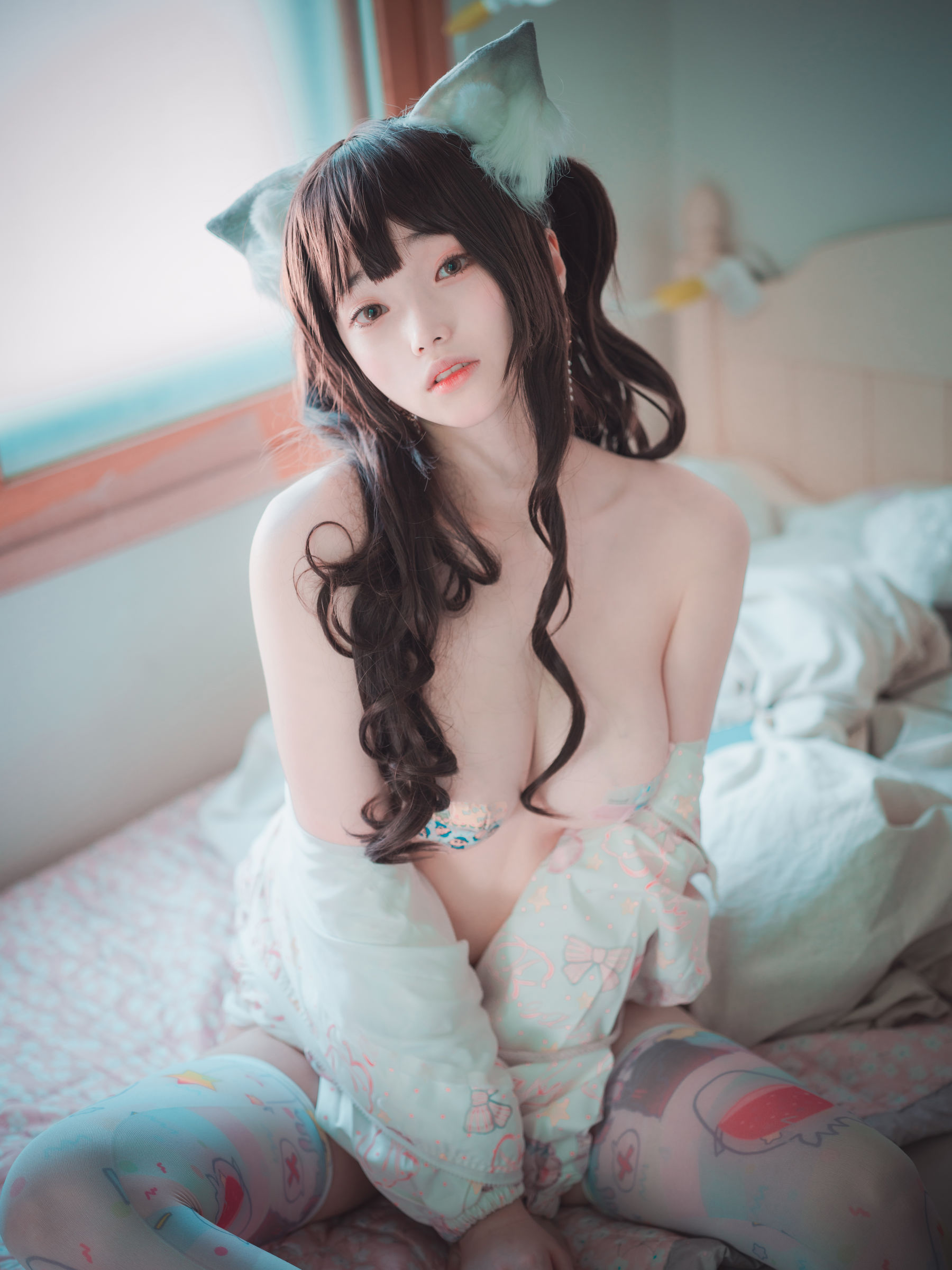 [DJAWA] Bambi - The cat I picked up turned into a girl