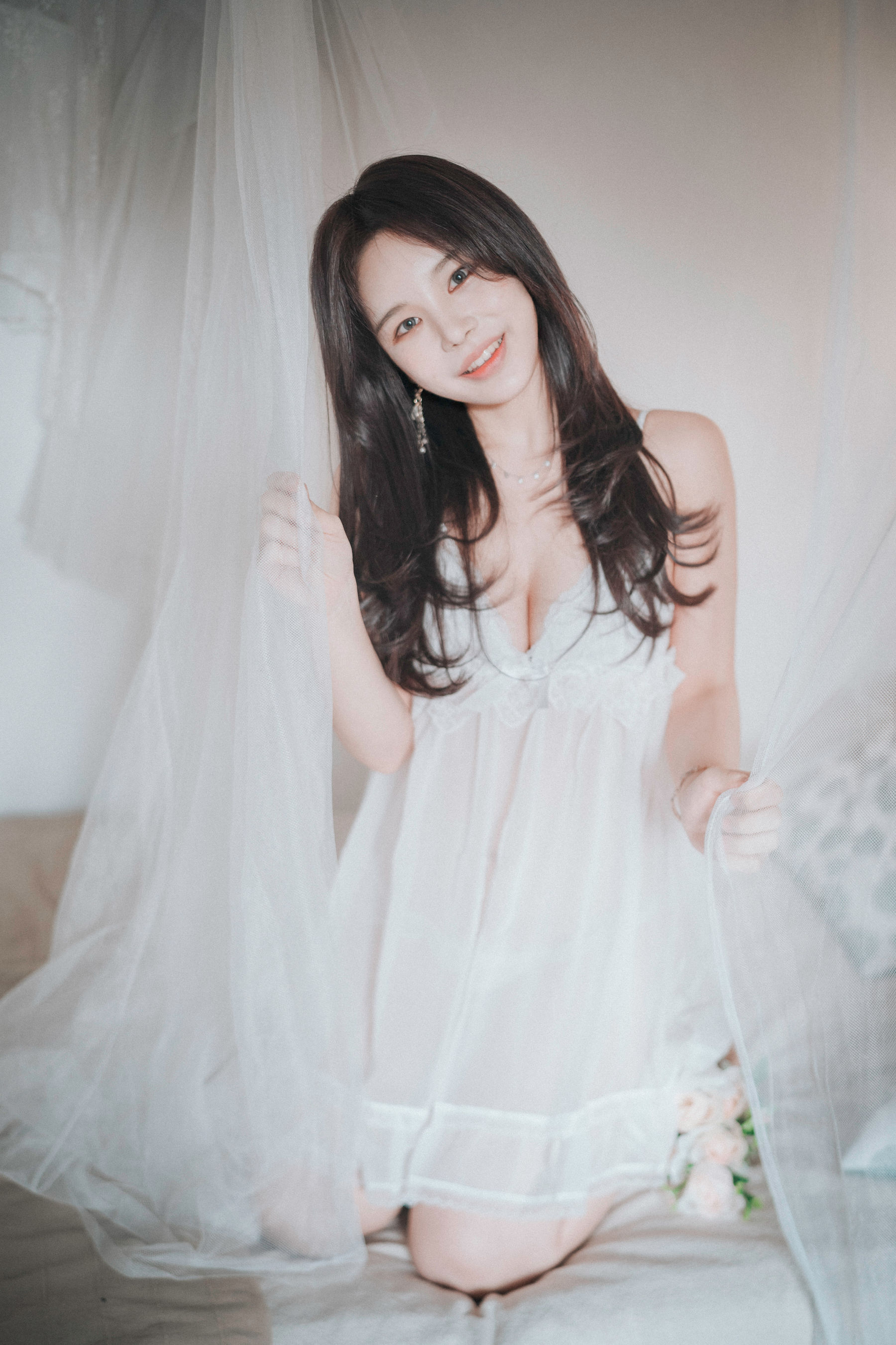 [DJAWA] ZZYuri - Alluring White