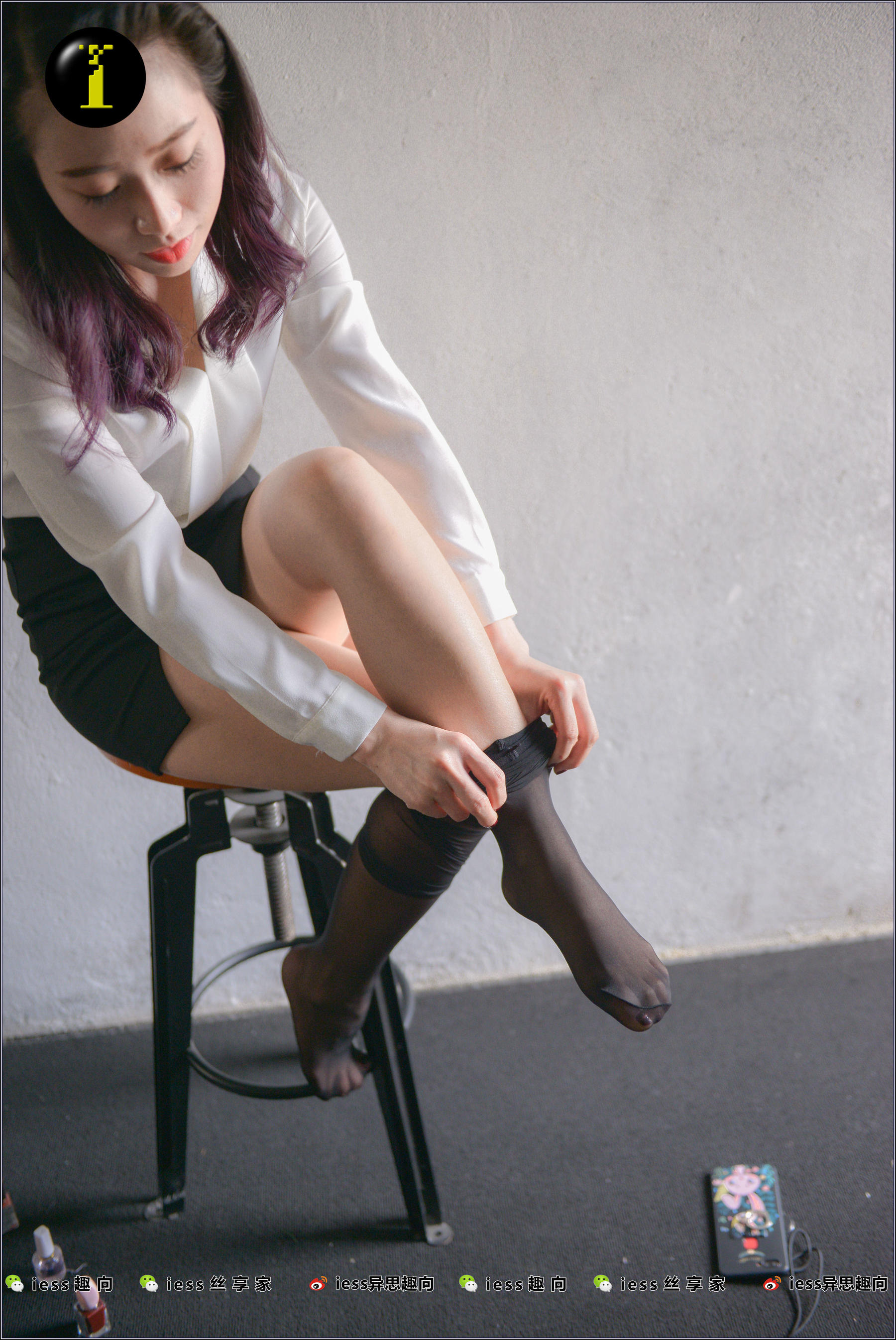 [IESS普惠集] 008 模特范美美 《范美美穿袜子》