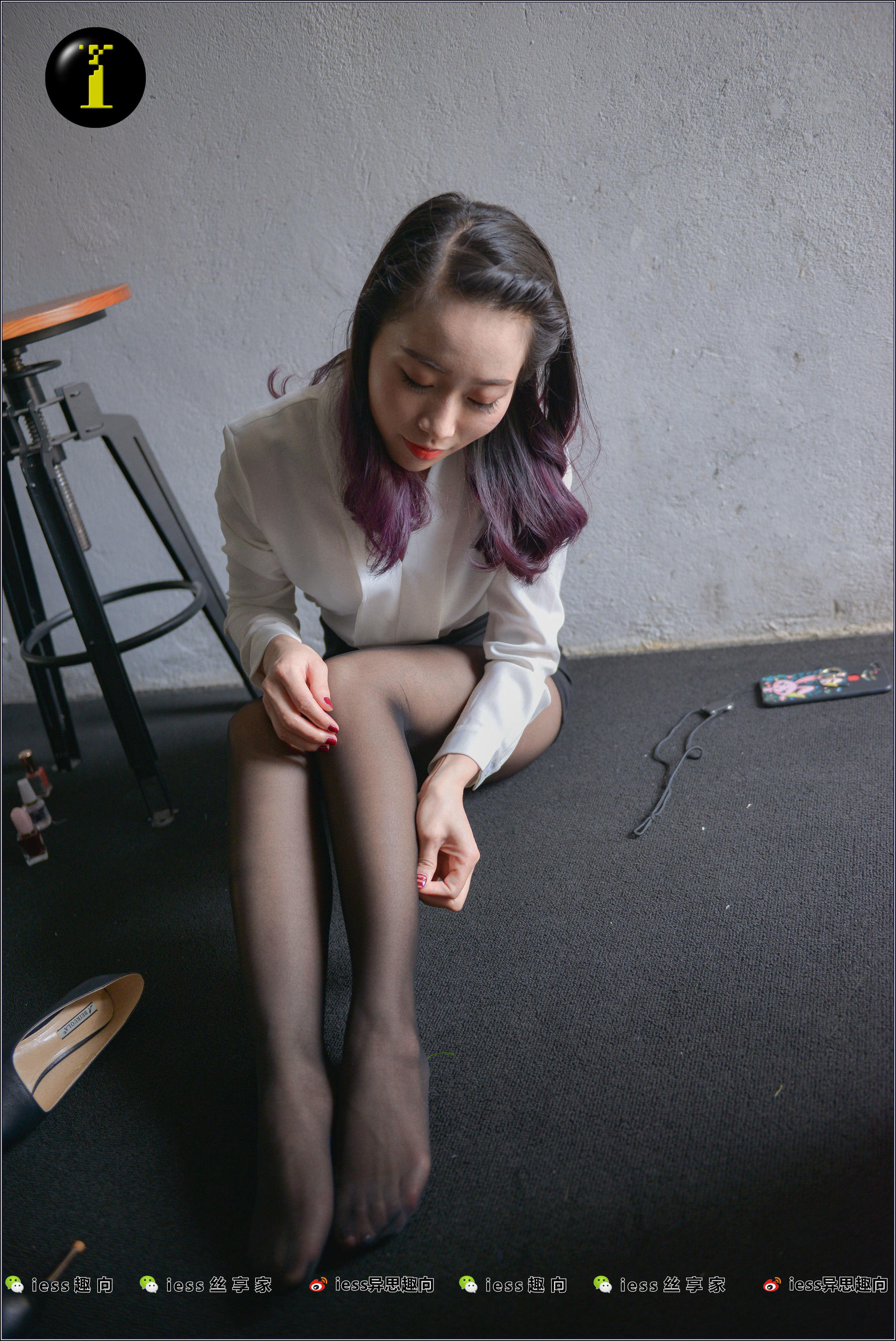 [IESS普惠集] 008 模特范美美 《范美美穿袜子》