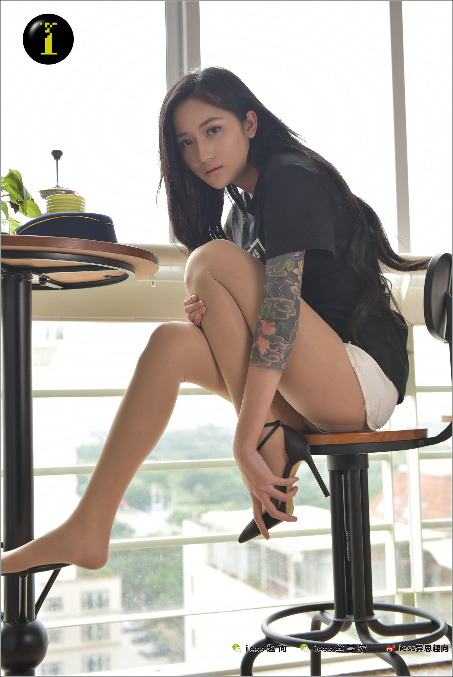 [IESS普惠集] 046 模特潇潇 《无穷的滑》