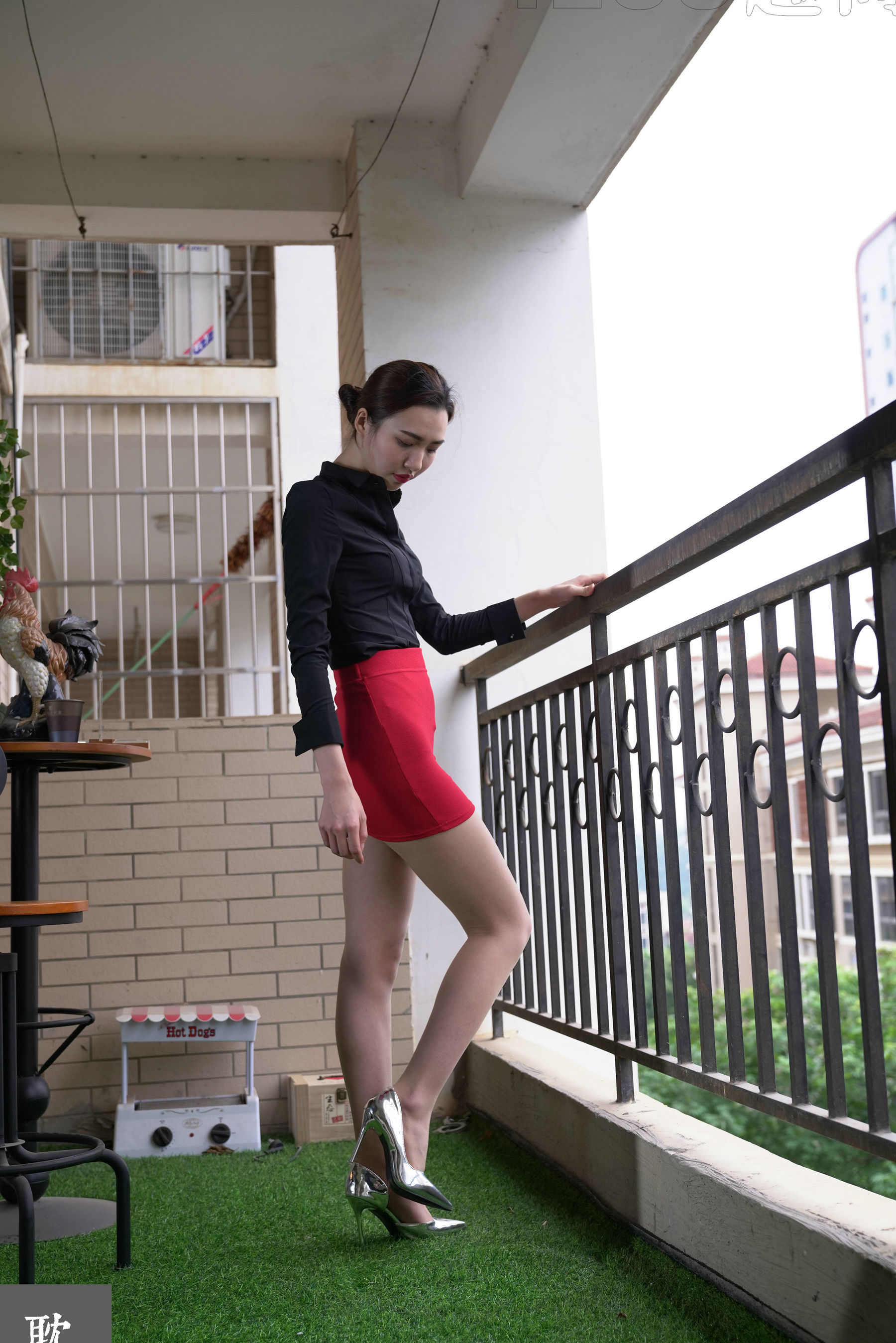[IESS普惠集] 061 模特大妞 《舒适的包围》