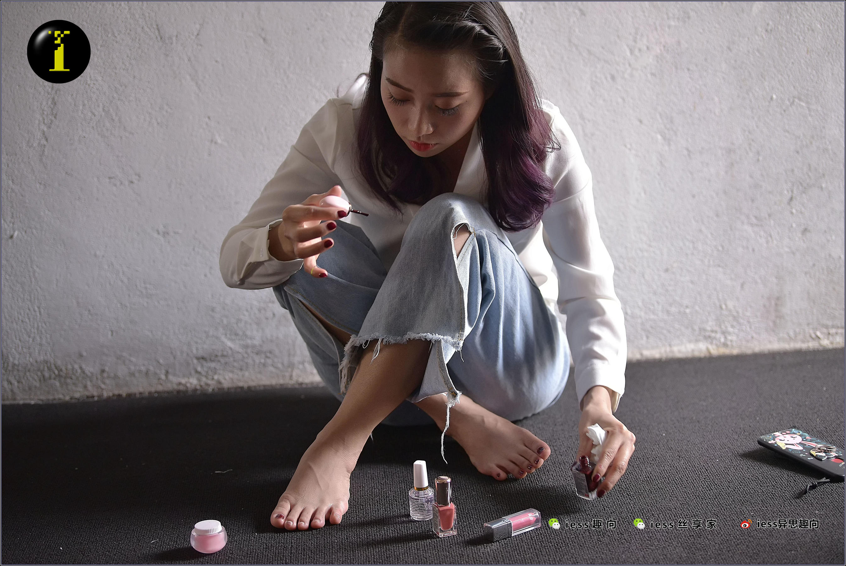 [IESS普惠集] 073 模特范美美 《涂趾甲油》