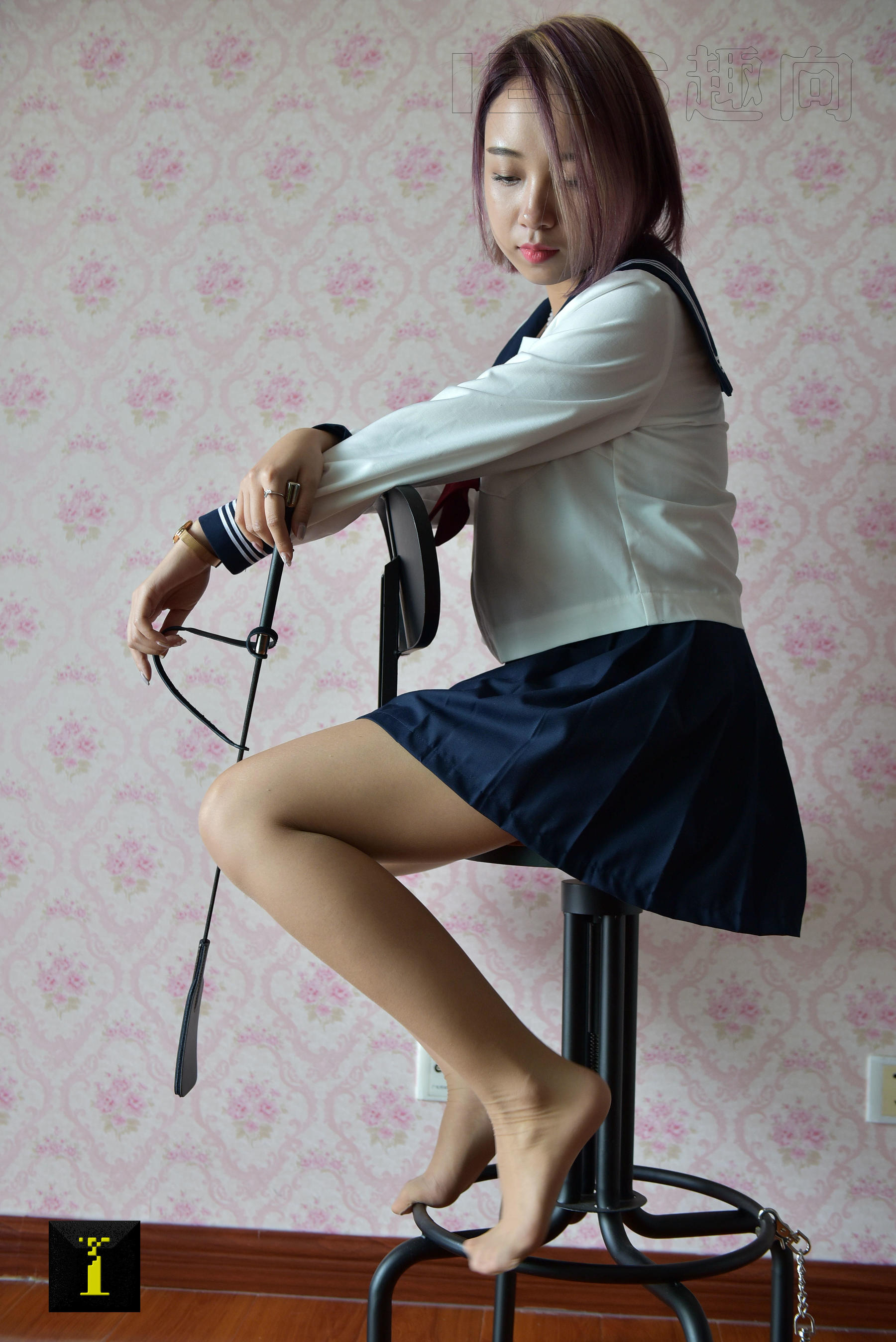 [IESS普惠集] 111 模特馨月 《小皮鞭》