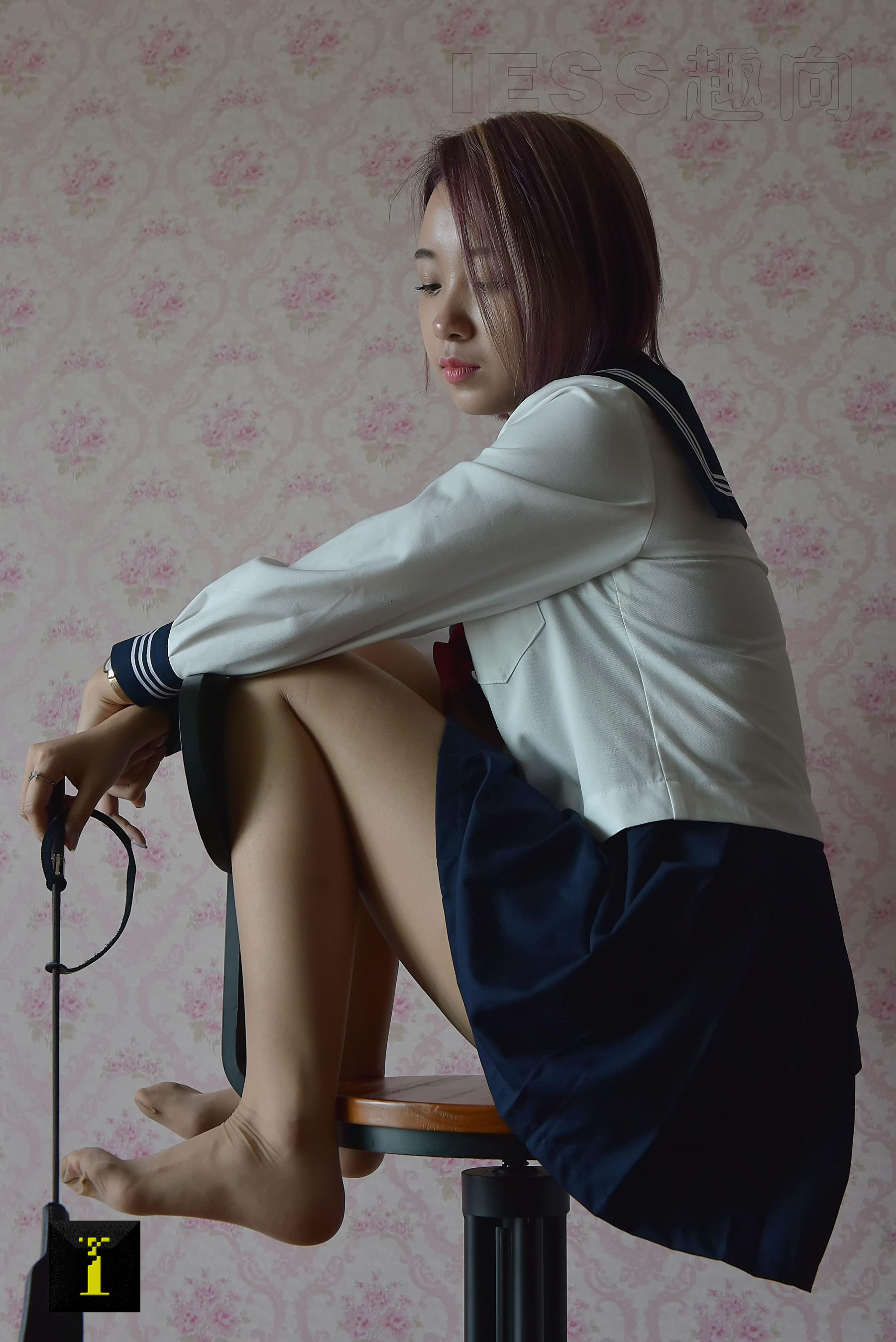 [IESS普惠集] 111 模特馨月 《小皮鞭》