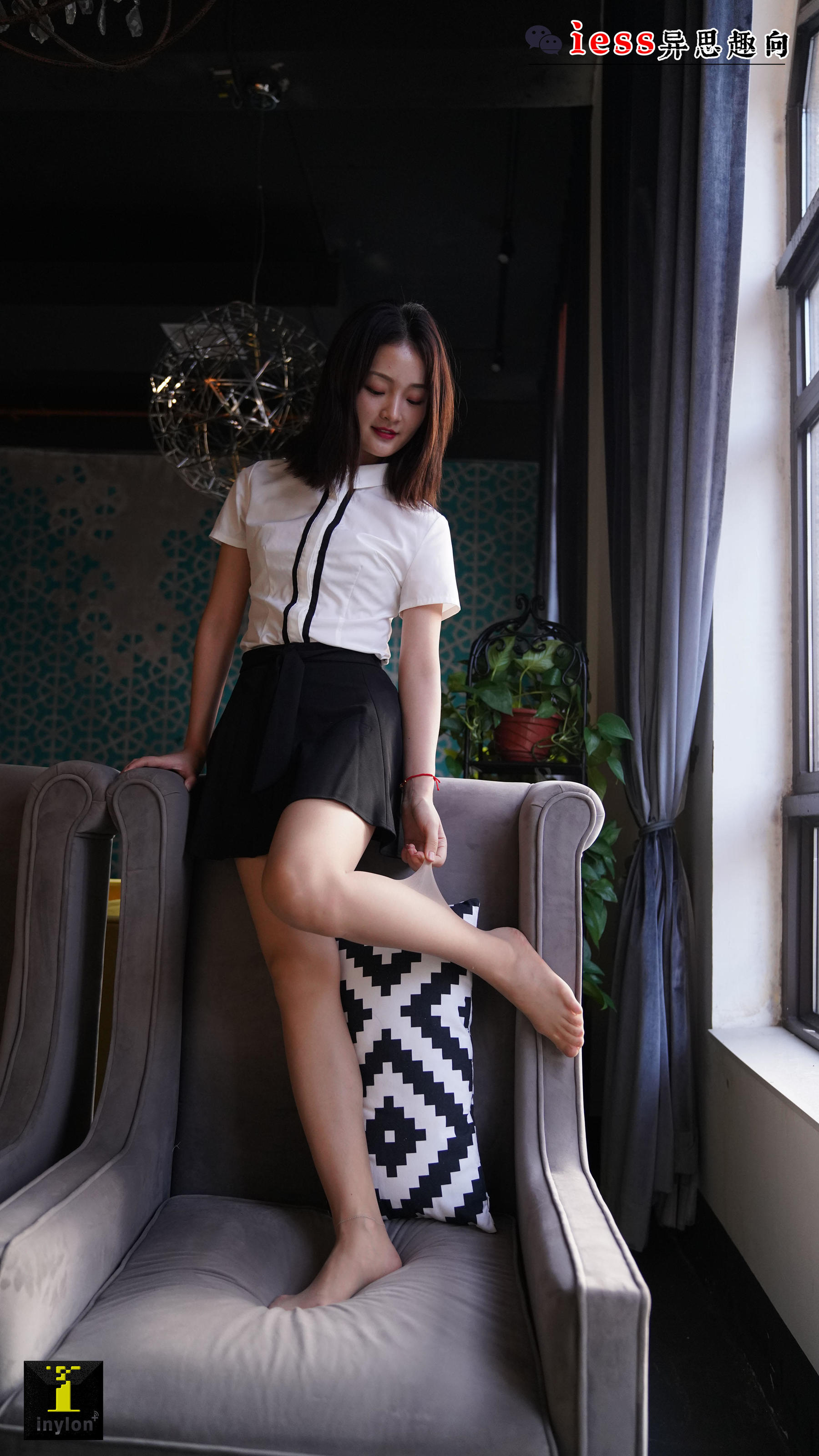 [IESS普惠集] 135 模特格格 《格格的白凉鞋》