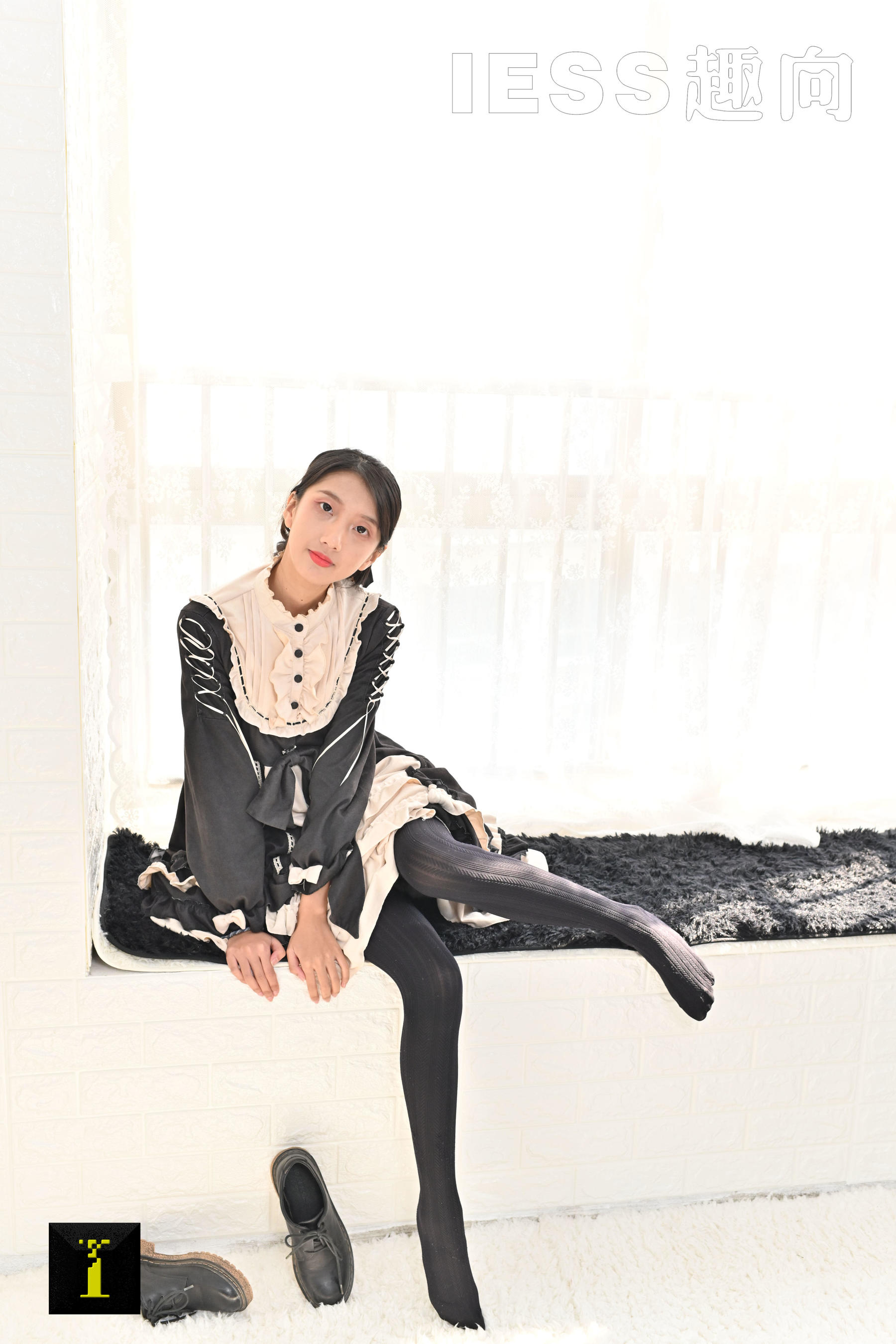 [IESS普惠集] 140 模特森爷 《厚袜子》