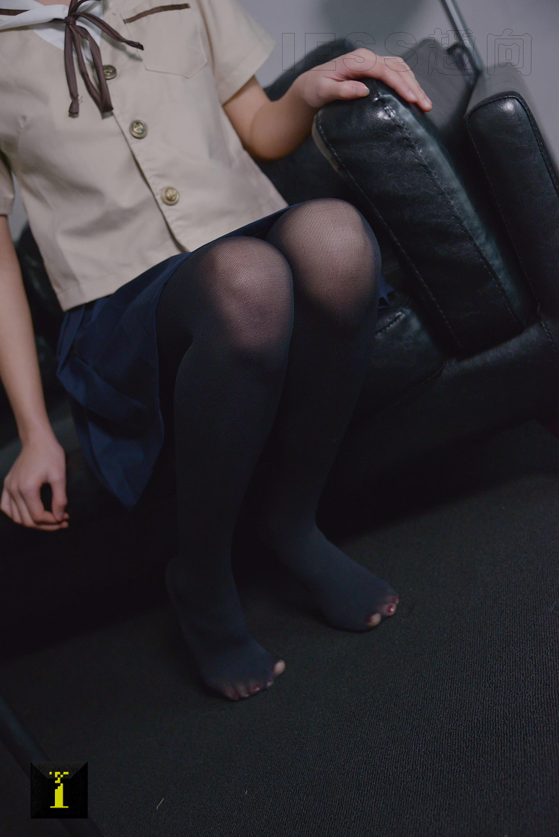 [IESS普惠集] 156 模特若琪 《若琪的裸腿》