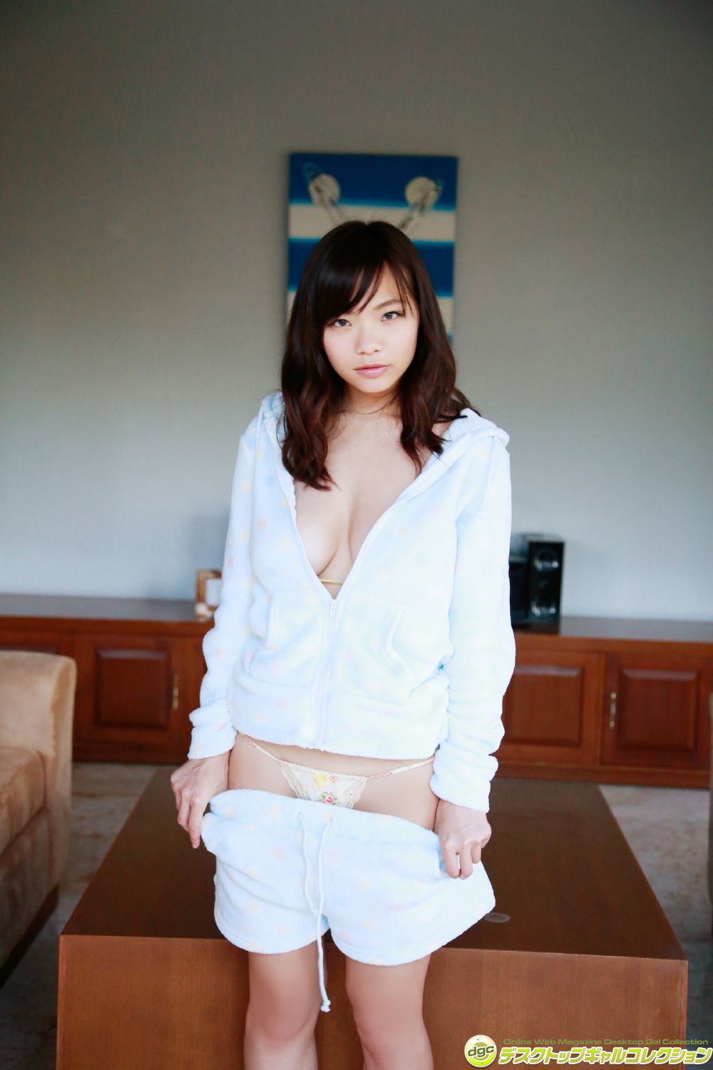 鷹羽澪《99センチIカップの超乳で人気上昇中!!》 [DGC] NO.1186
