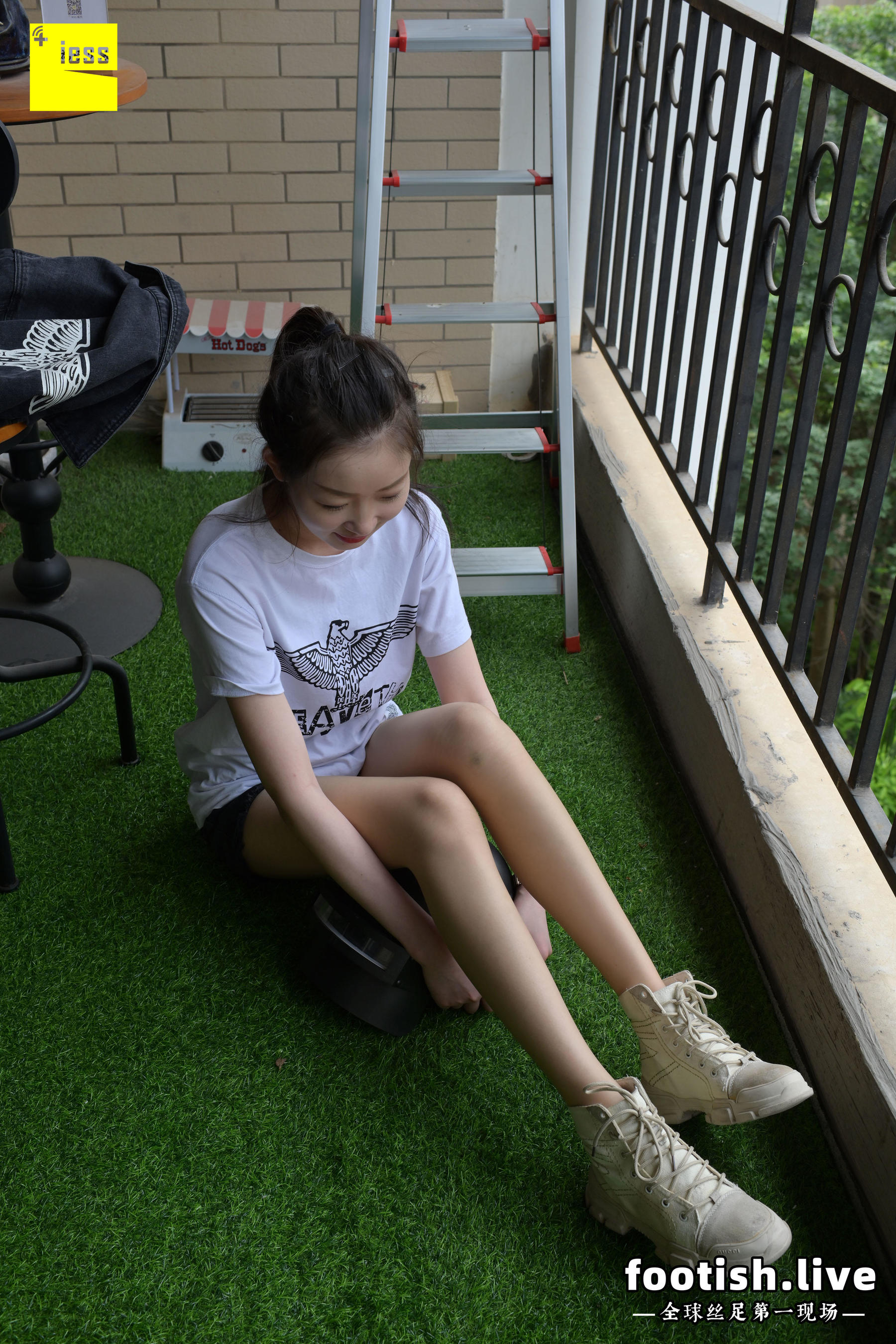 [IESS普惠集] 169 模特腿霸 《腿霸的一组日常随拍》