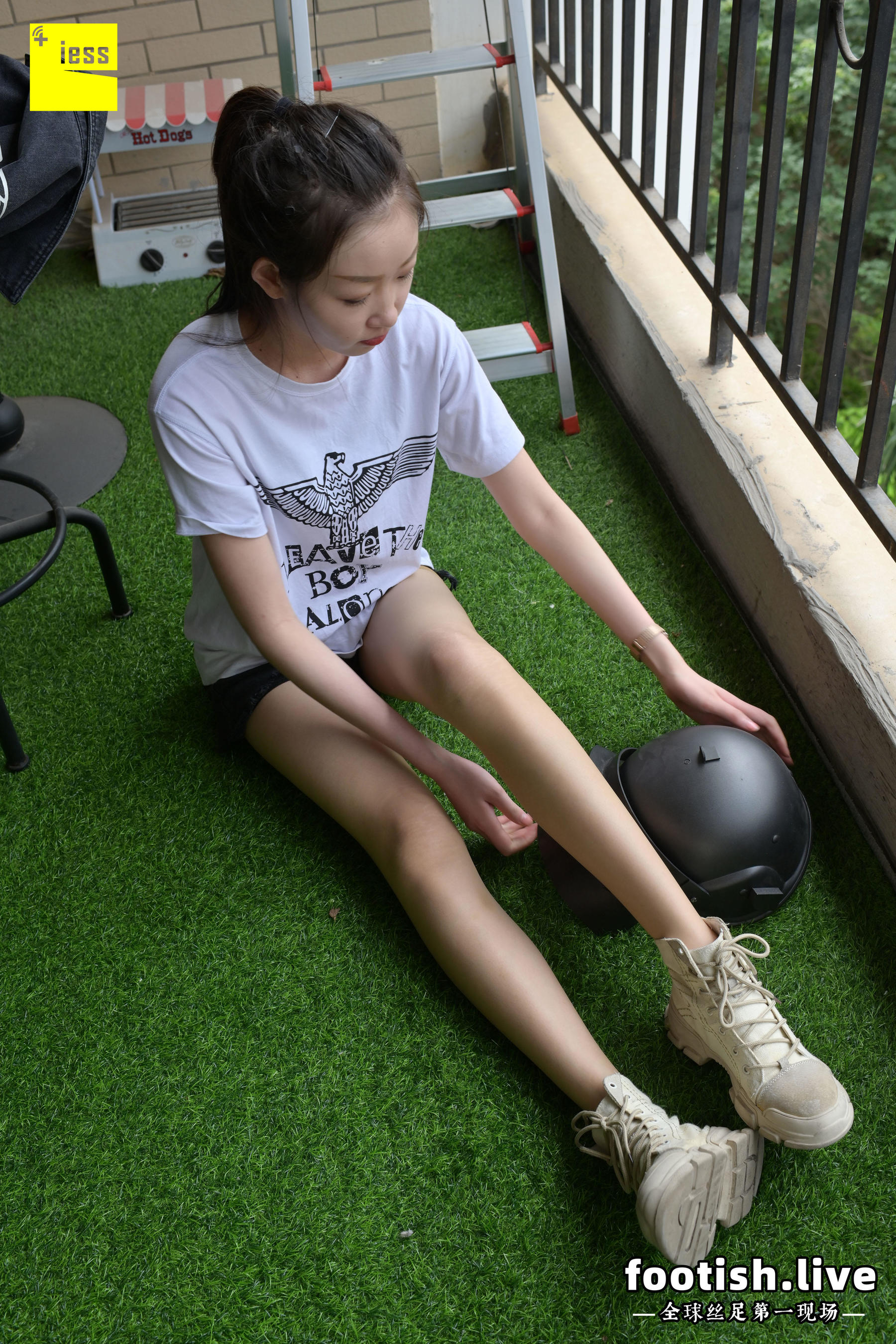[IESS普惠集] 169 模特腿霸 《腿霸的一组日常随拍》