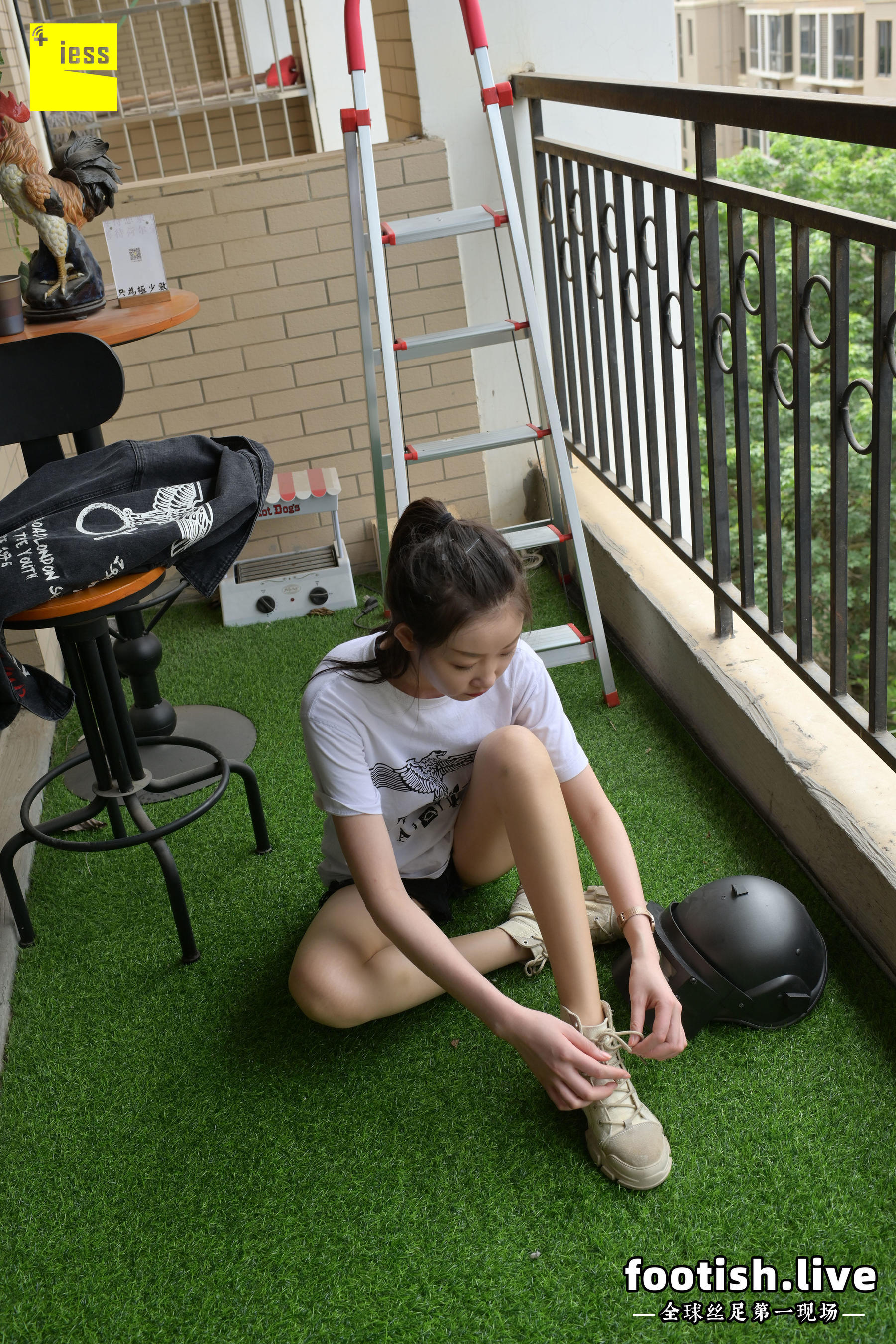 [IESS普惠集] 169 模特腿霸 《腿霸的一组日常随拍》