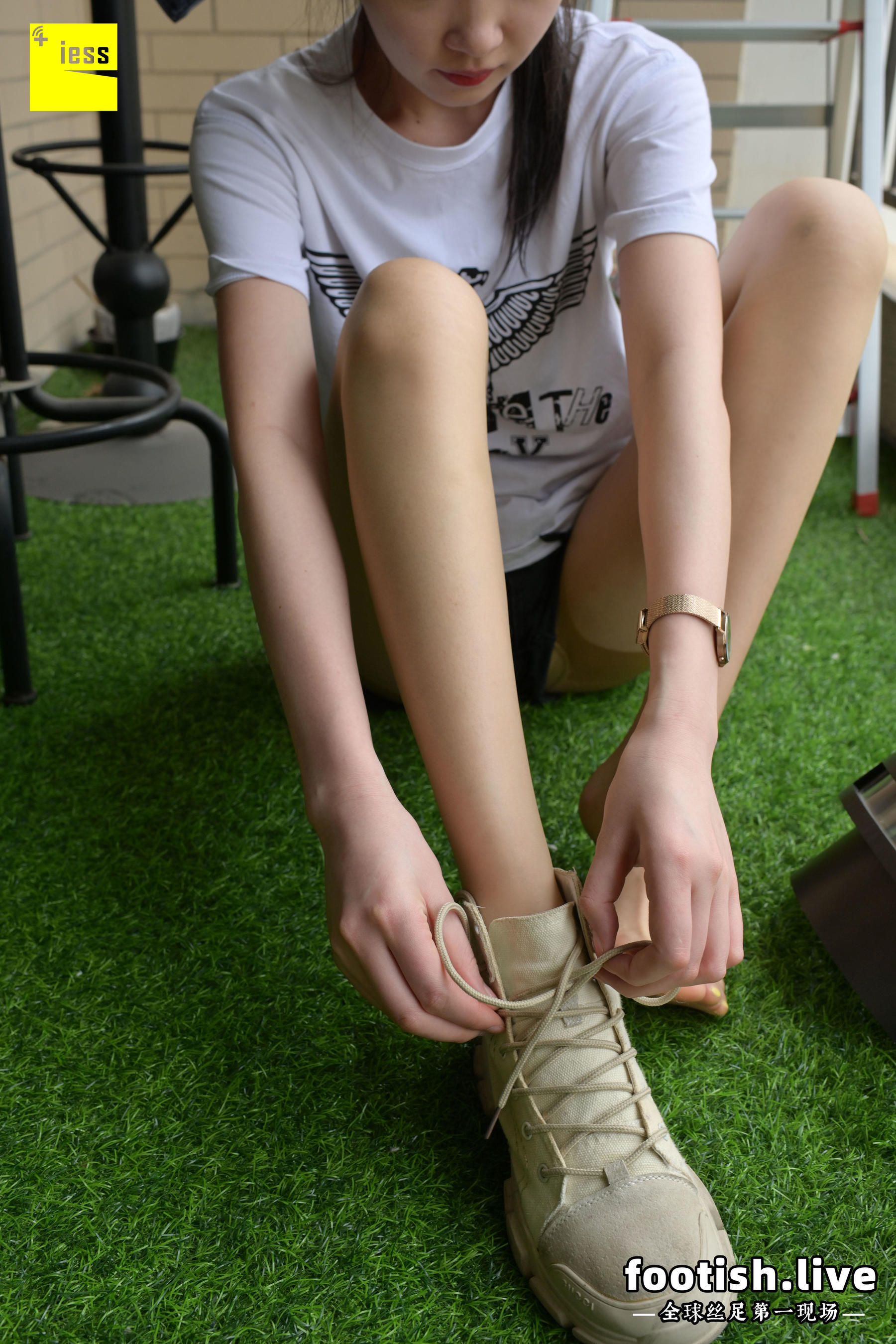 [IESS普惠集] 169 模特腿霸 《腿霸的一组日常随拍》