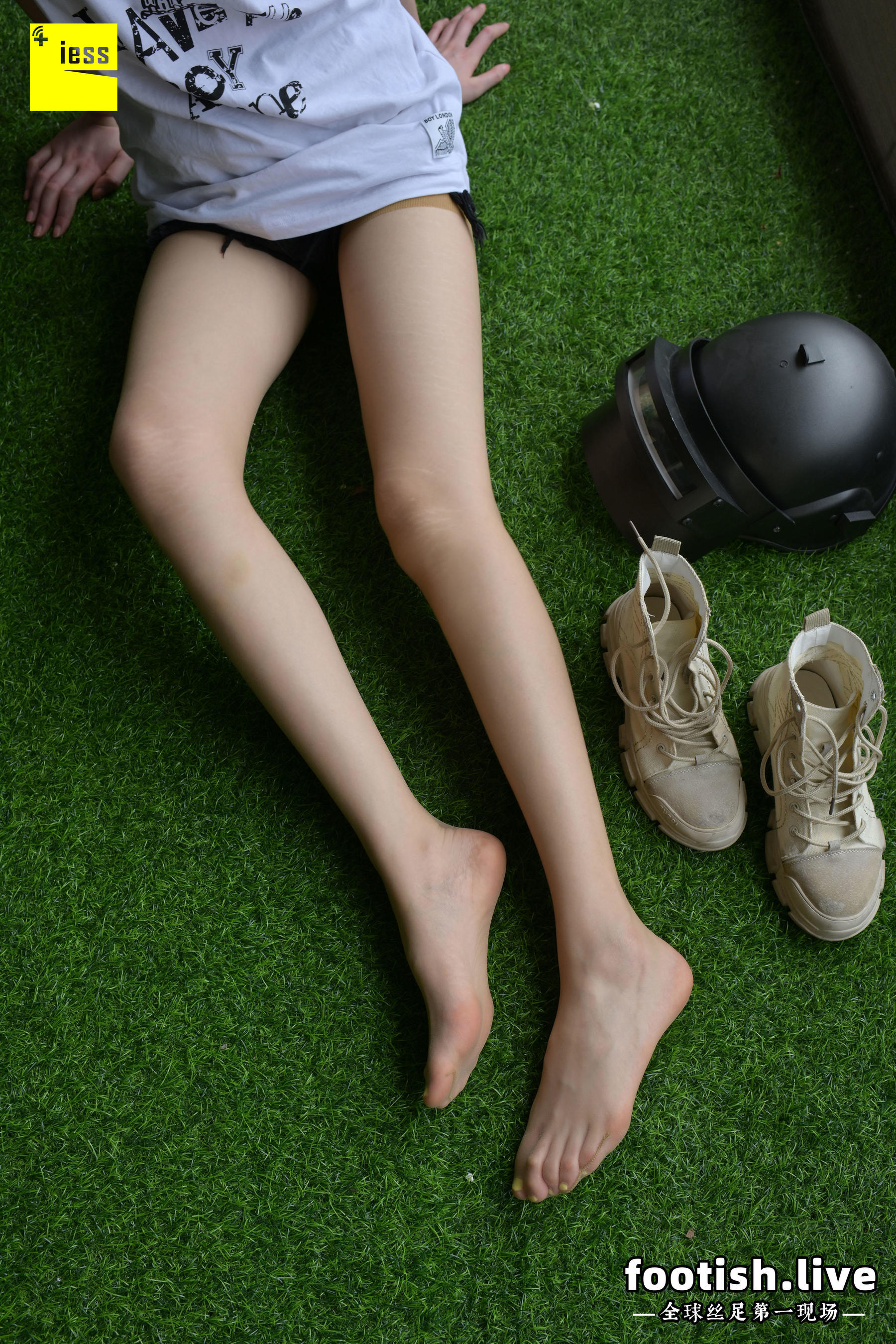 [IESS普惠集] 169 模特腿霸 《腿霸的一组日常随拍》