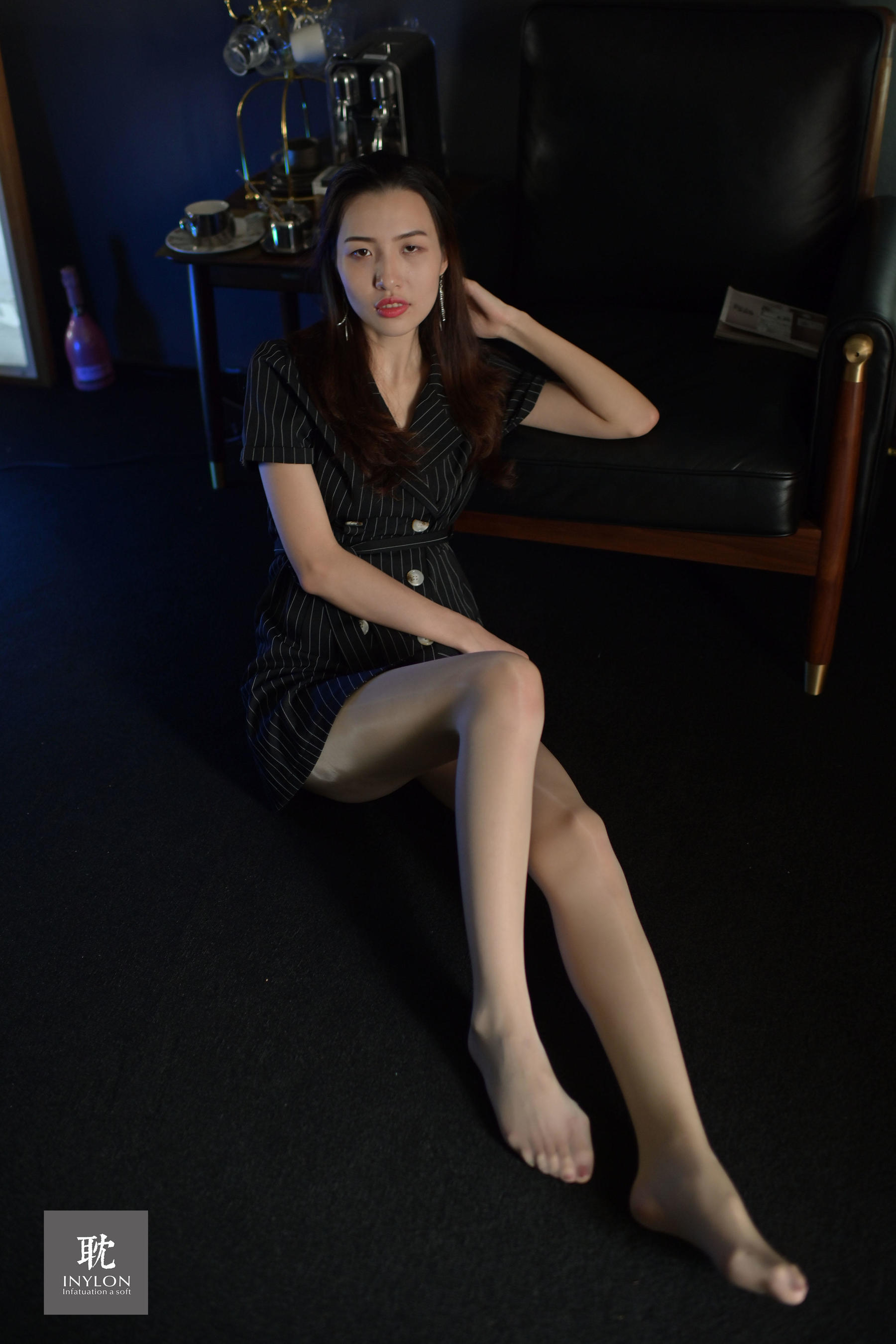 [IESS普惠集] 181 模特大妞 《大妞的马油袜II》