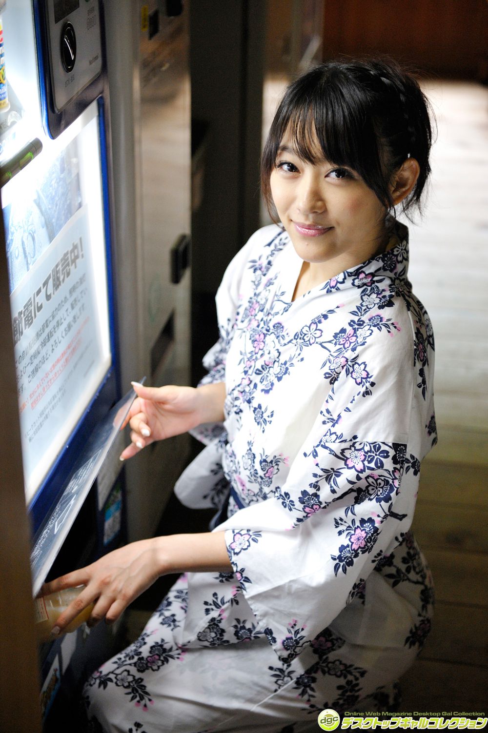 西野翔《最近は、若妻役が多くなったベテラン女優!》 [DGC] NO.1189