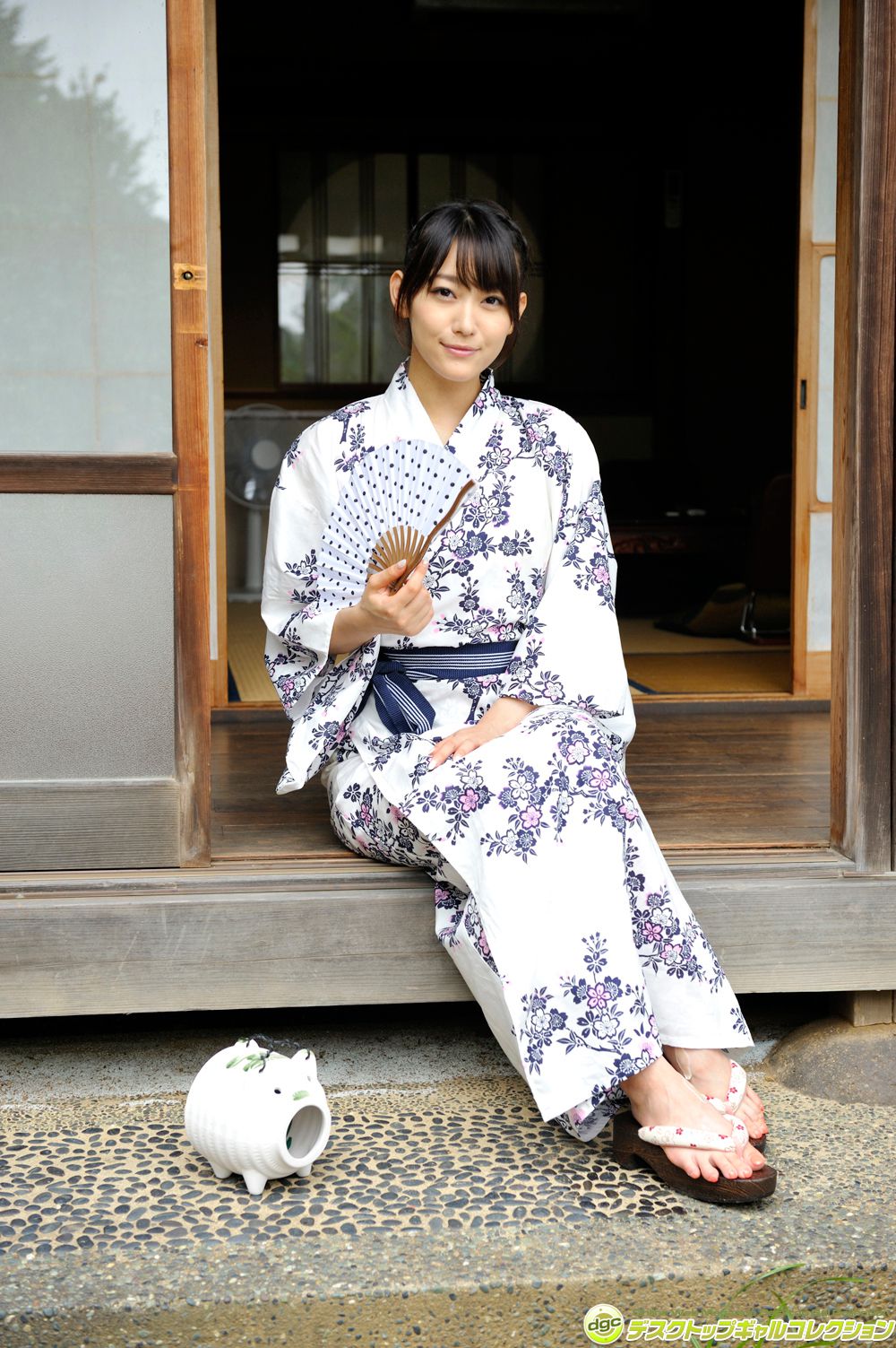 西野翔《最近は、若妻役が多くなったベテラン女優!》 [DGC] NO.1189