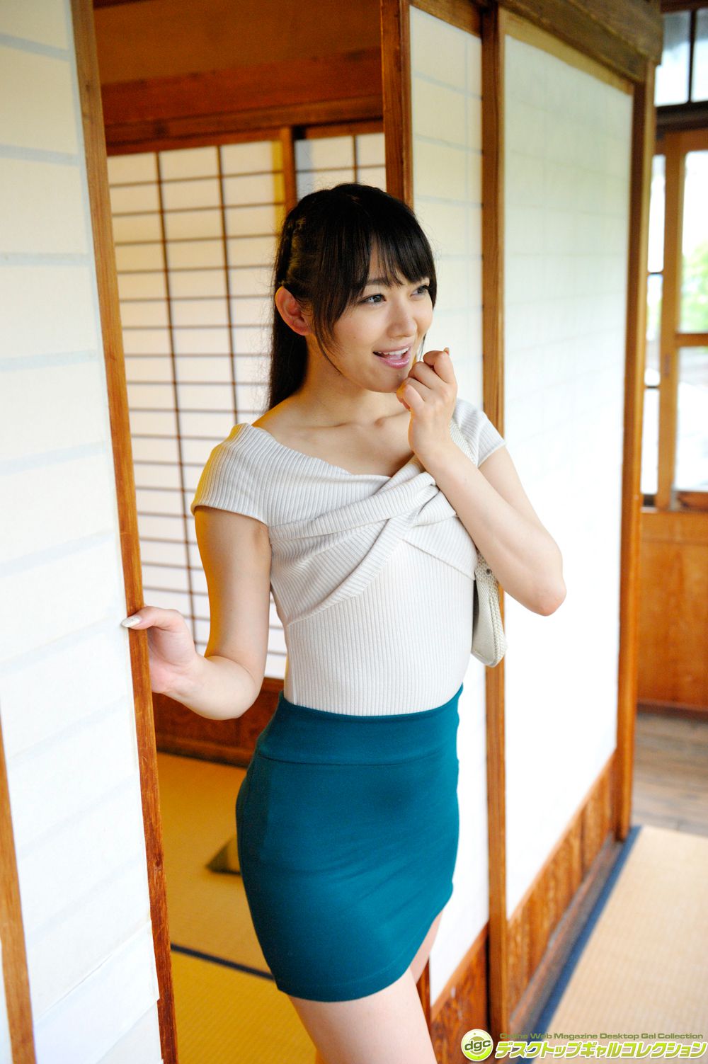 西野翔《最近は、若妻役が多くなったベテラン女優!》 [DGC] NO.1189
