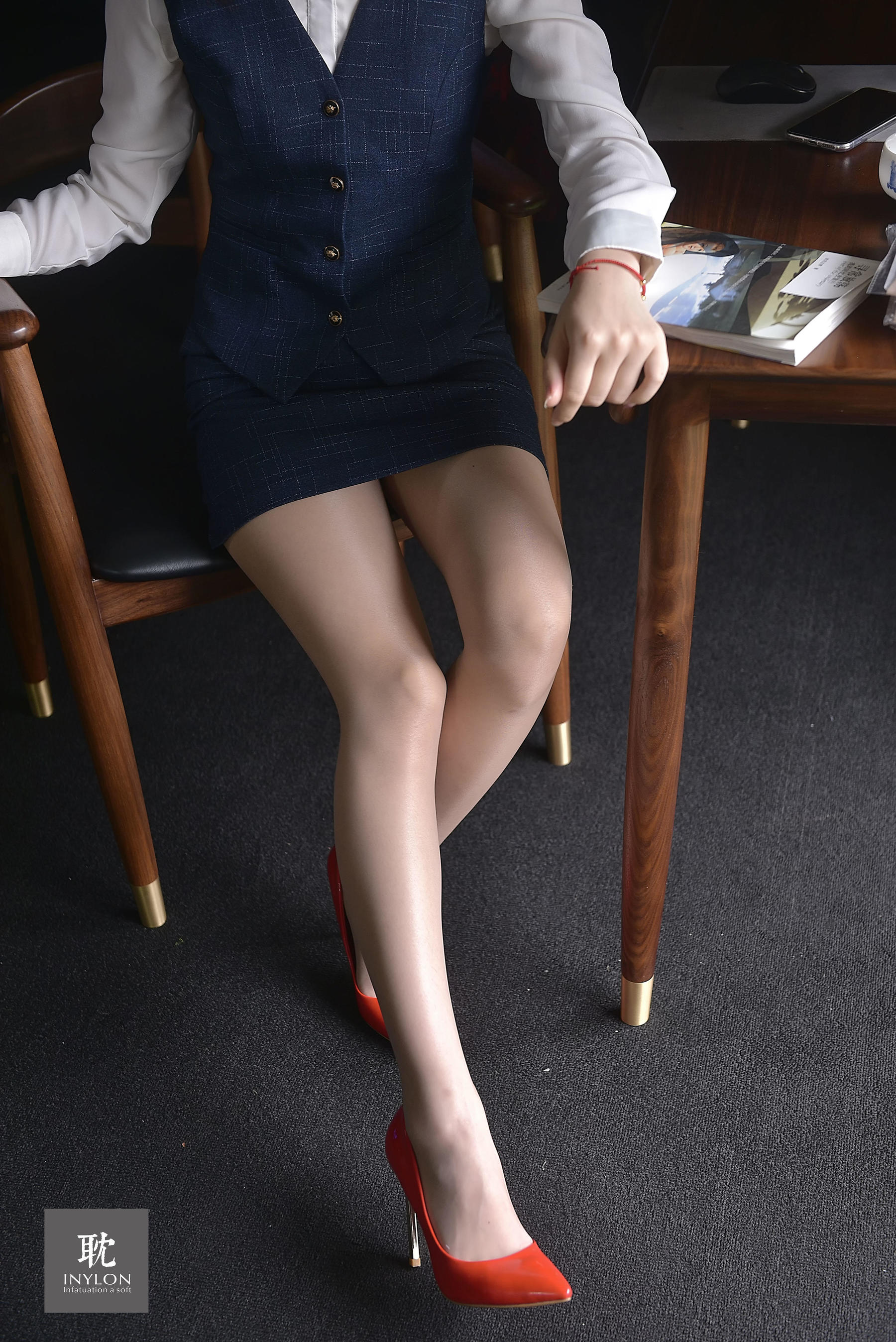 [IESS普惠集] 242 模特格格 《主持人格格》