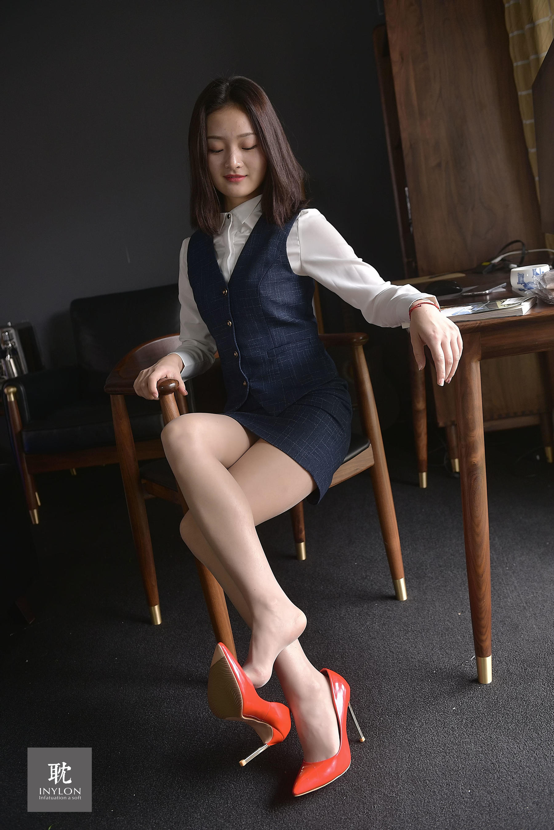 [IESS普惠集] 242 模特格格 《主持人格格》