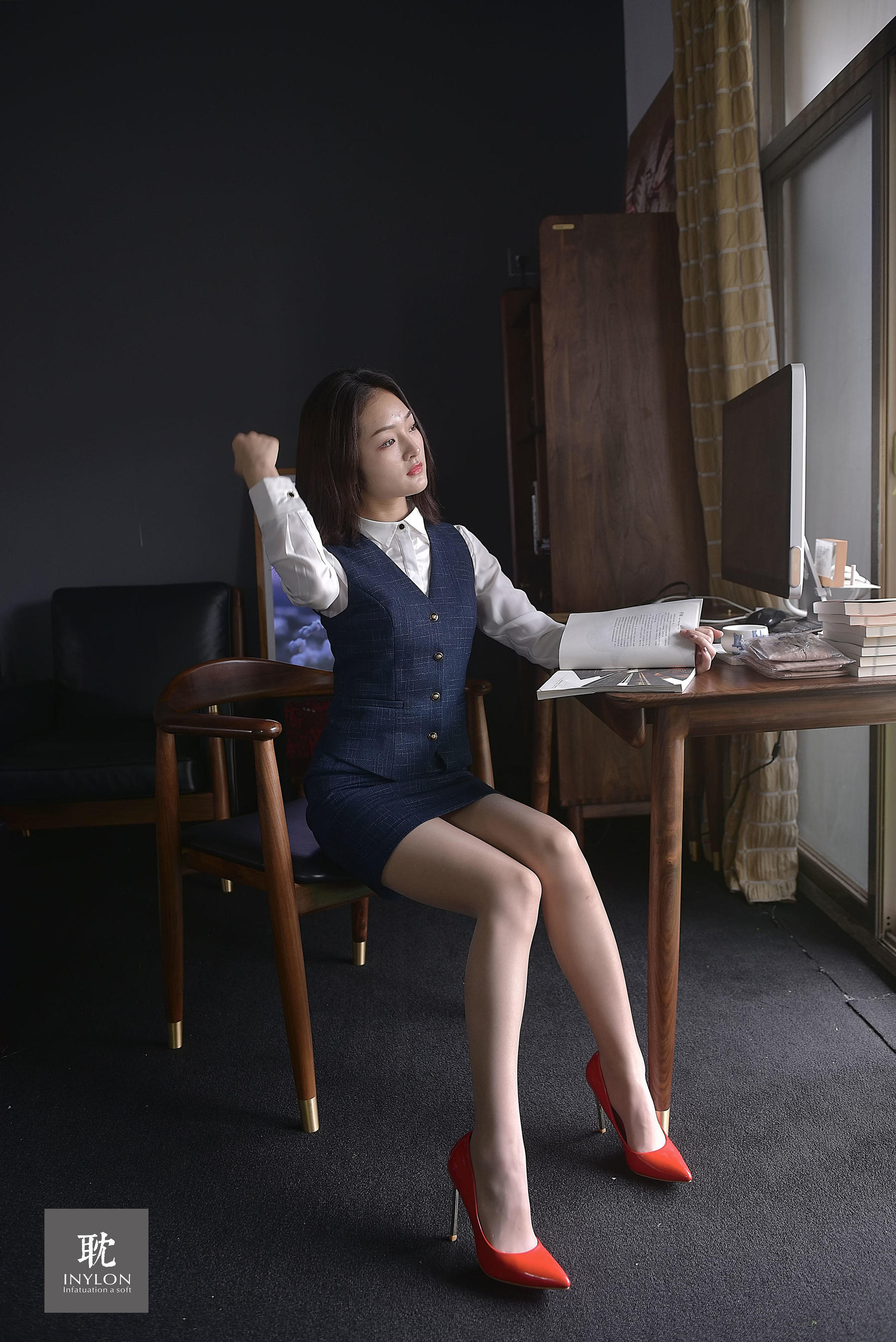 [IESS普惠集] 242 模特格格 《主持人格格》