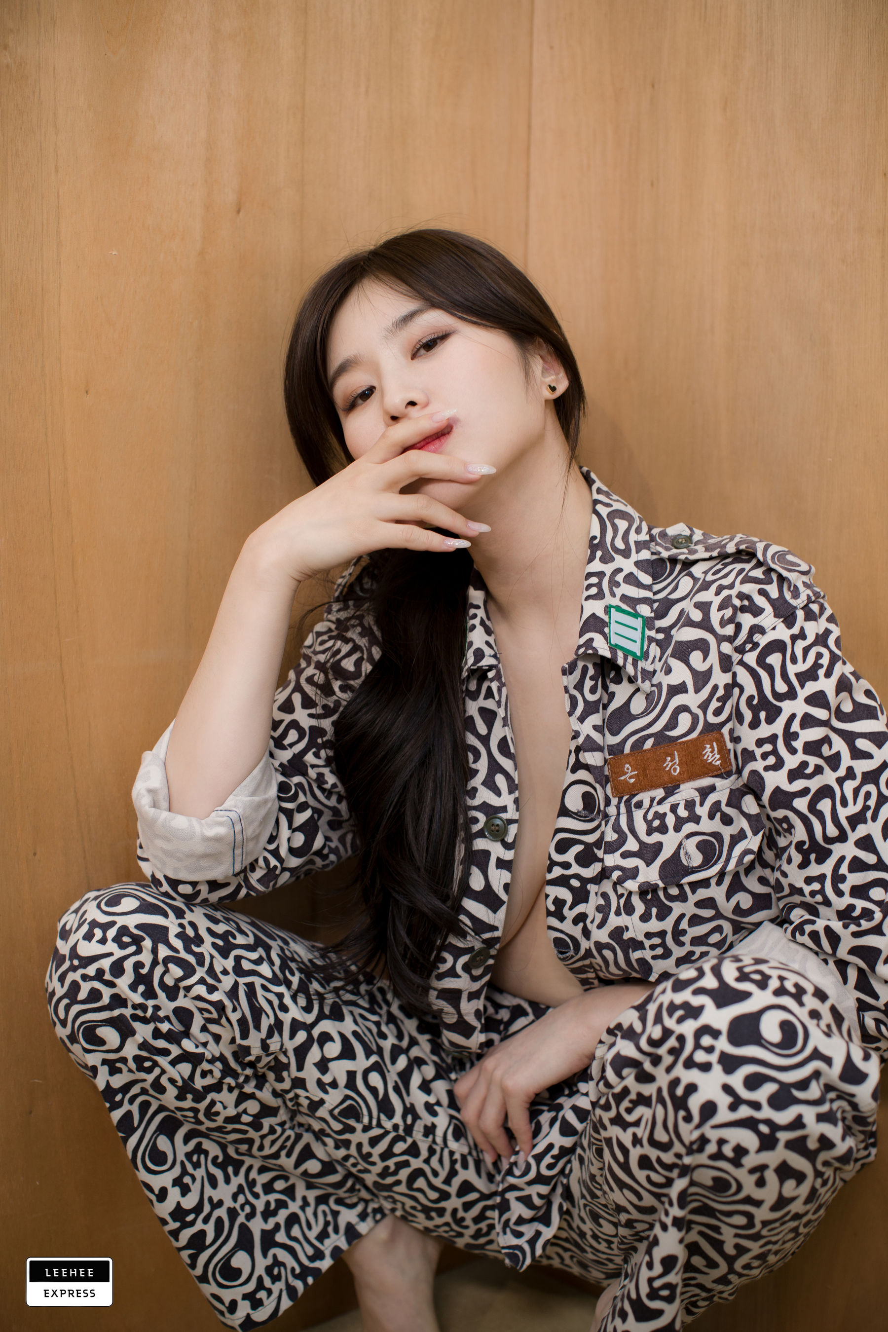 [LEEHEE EXPRESS] LEBE-012B - Woo