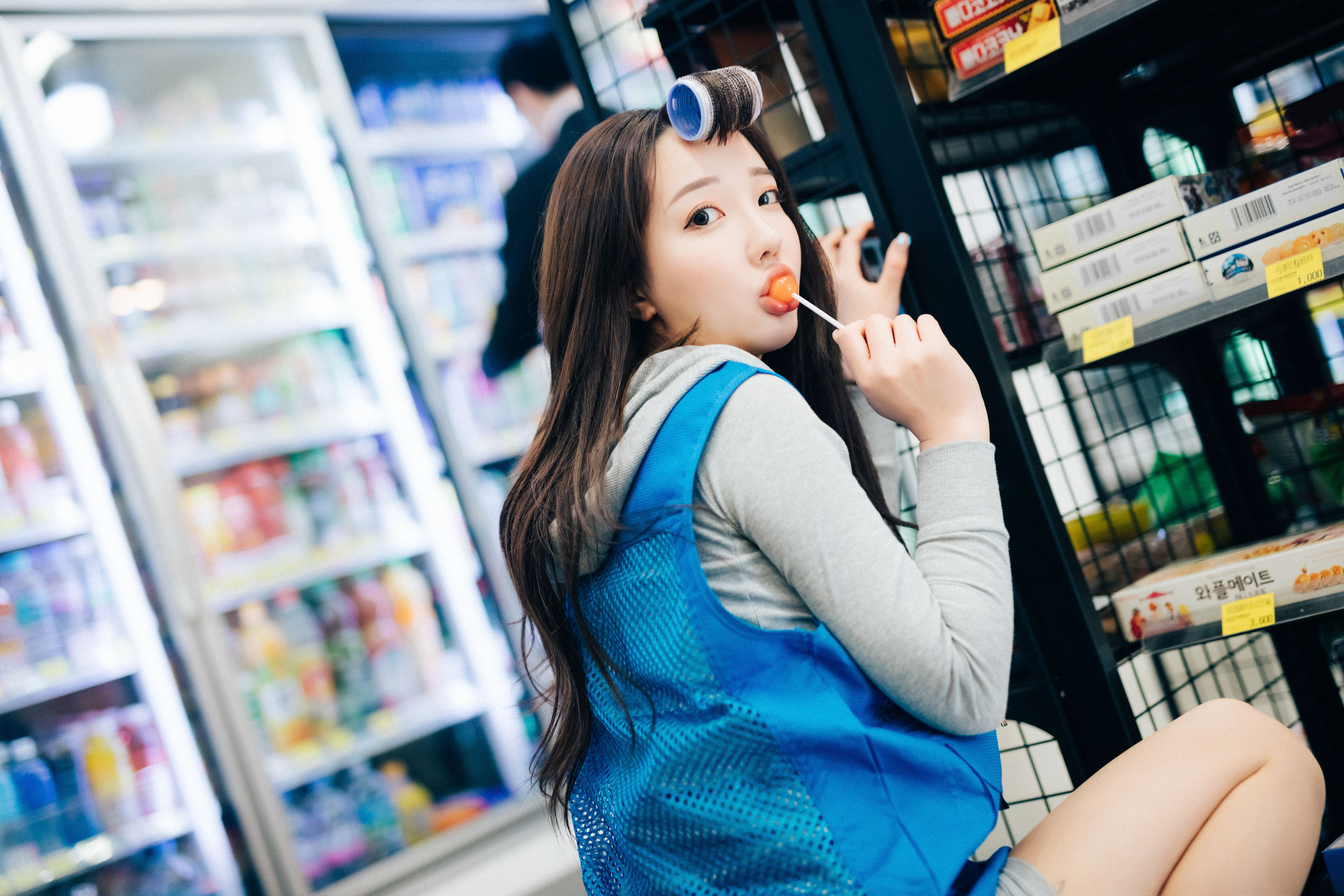 [LOOZY] Yeeun - cs part-timer